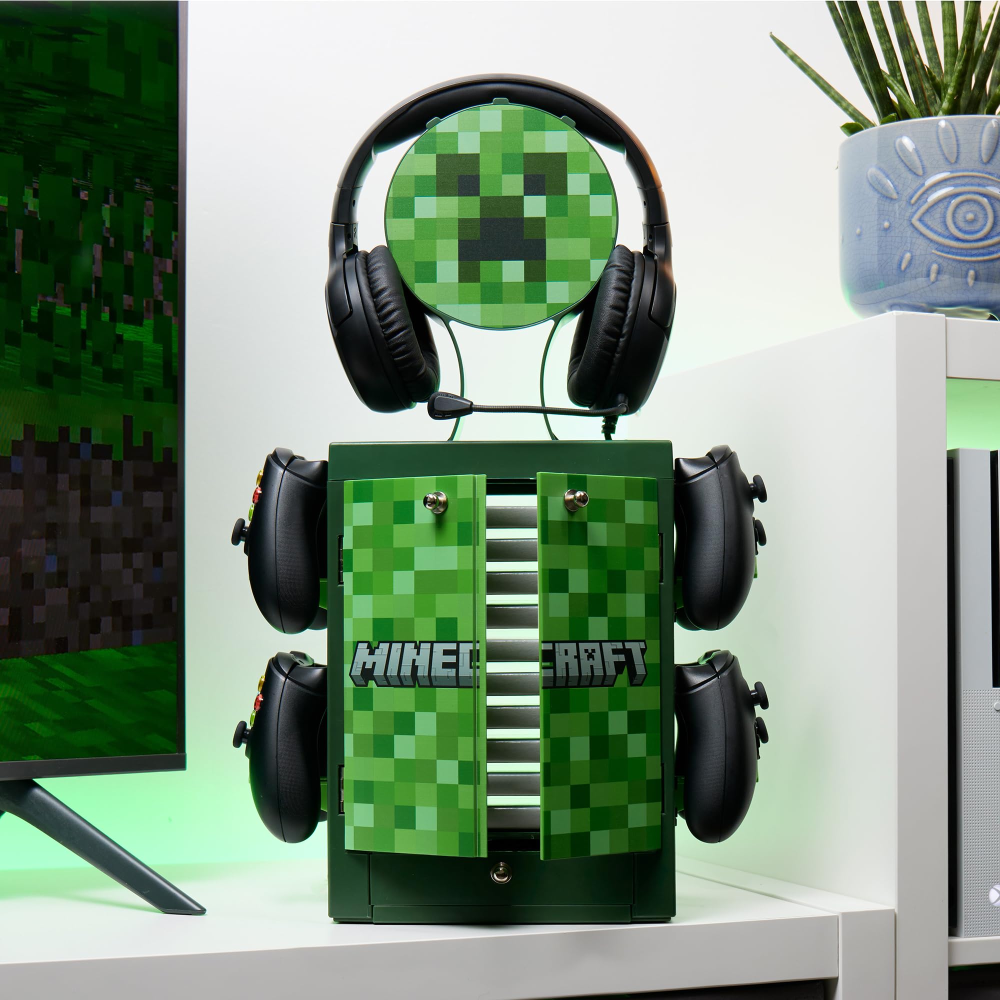 Minecraft Creeper Gaming Locker & Storage Stand by Numskull – Holds 10 Games, 4 Controllers