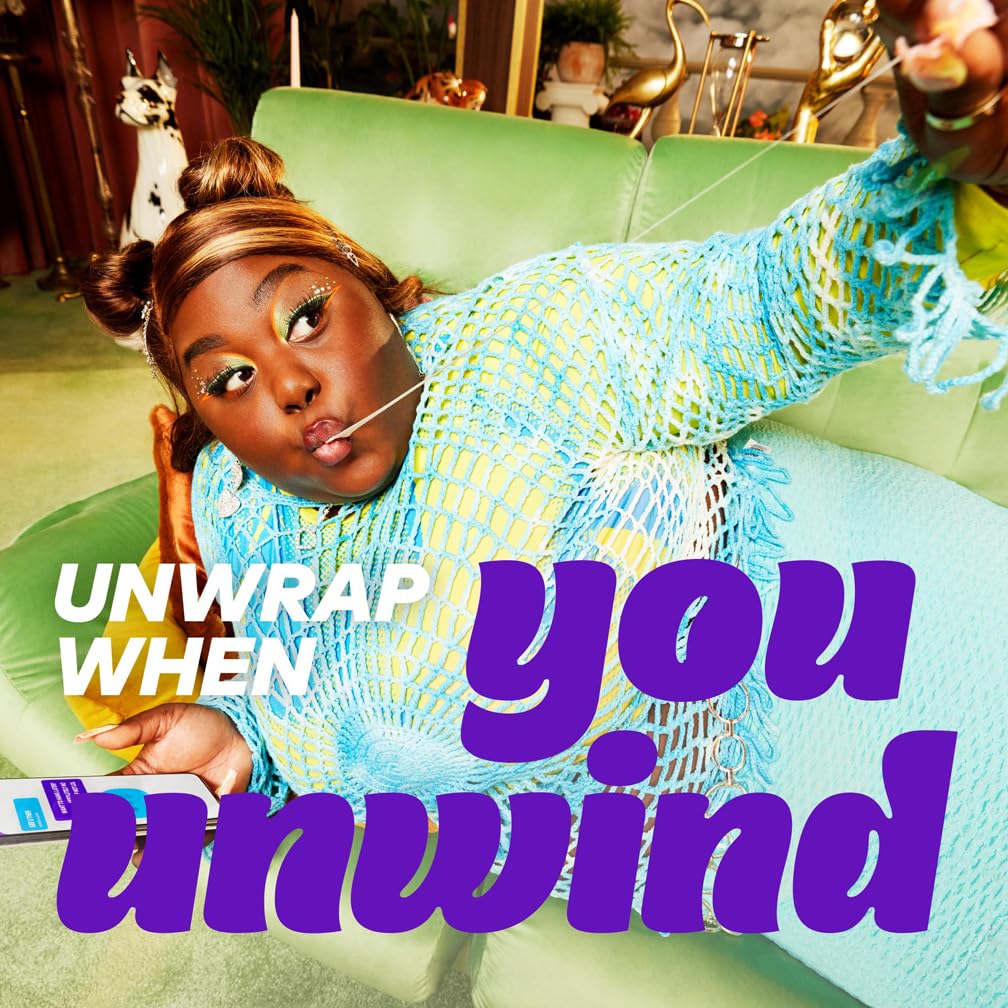 Extra - Strawberry Flavour Sugar Free Chewing Gum, 30 Packs (300 Pieces) with Xylitol 8