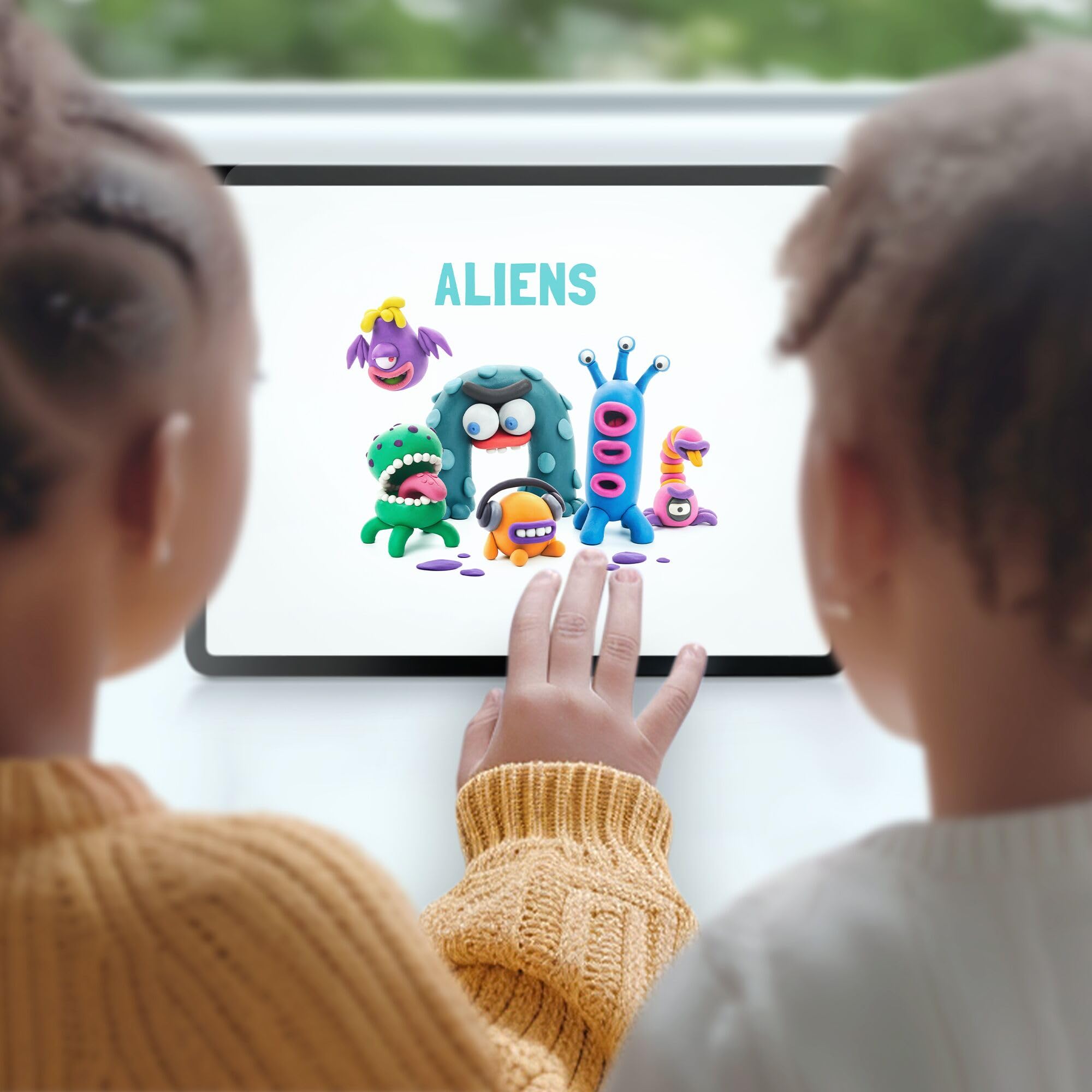 Hey Clay Aliens Set - Air Dry Clay Kit for Kids with 15 Vibrant Colors 5