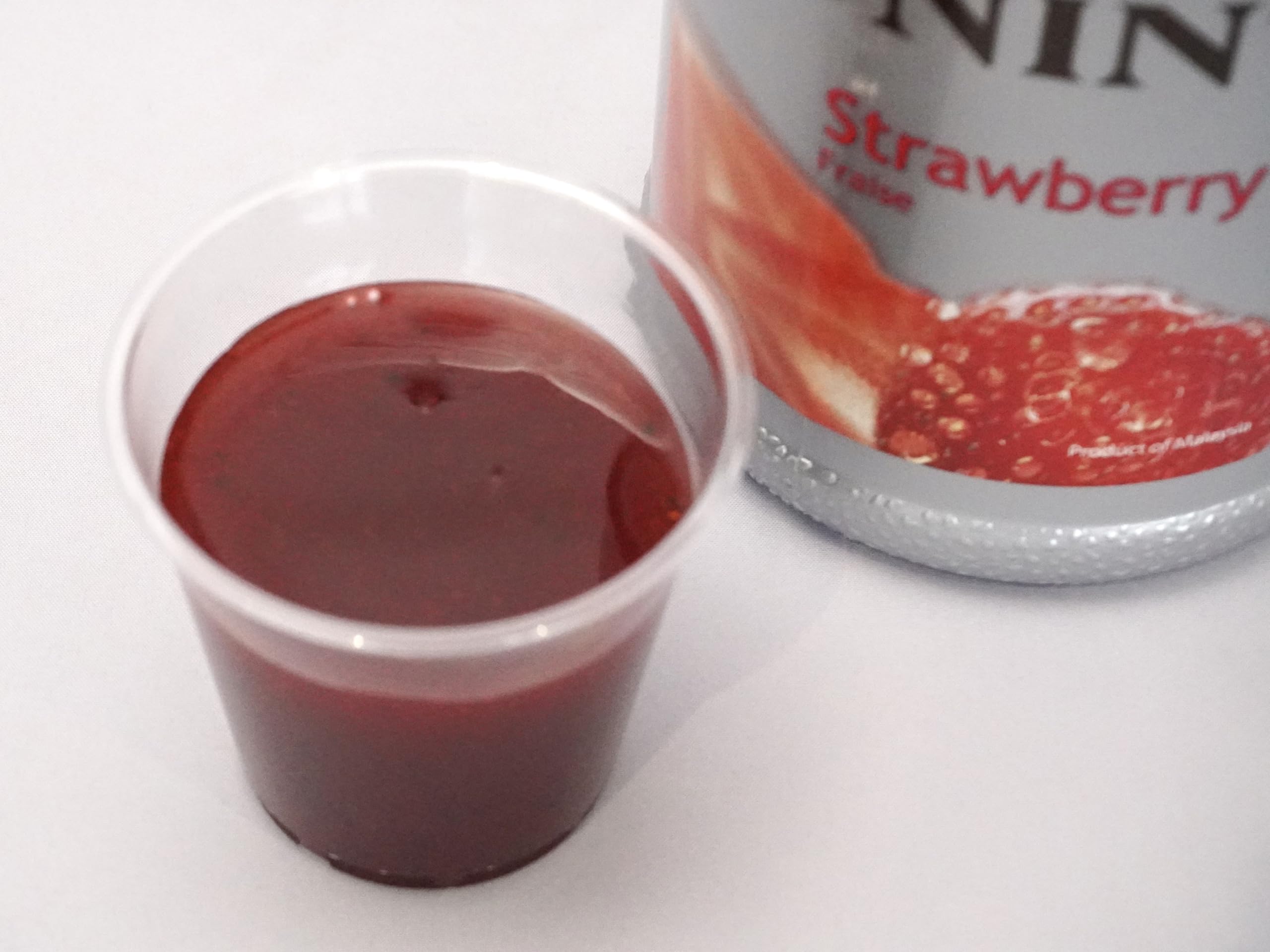 MONIN Strawberry Fruit Mix Puree 1L - Vegan, Allergen-Free, Natural Flavour & Colouring for Cocktails, Smoothies, Mocktails 4