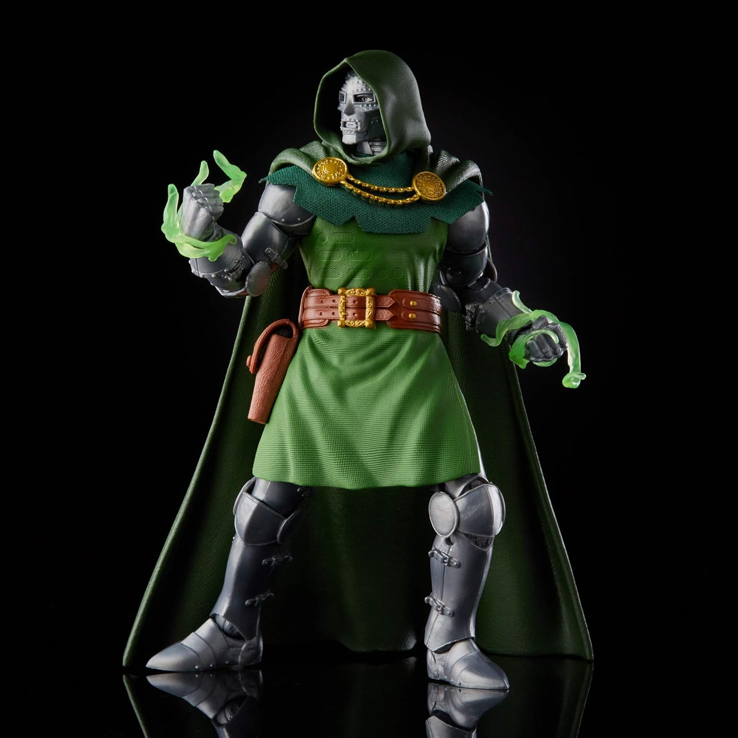 Marvel Dr. Doom 6-Inch Action Figure with 10 Accessories - Ages 4+