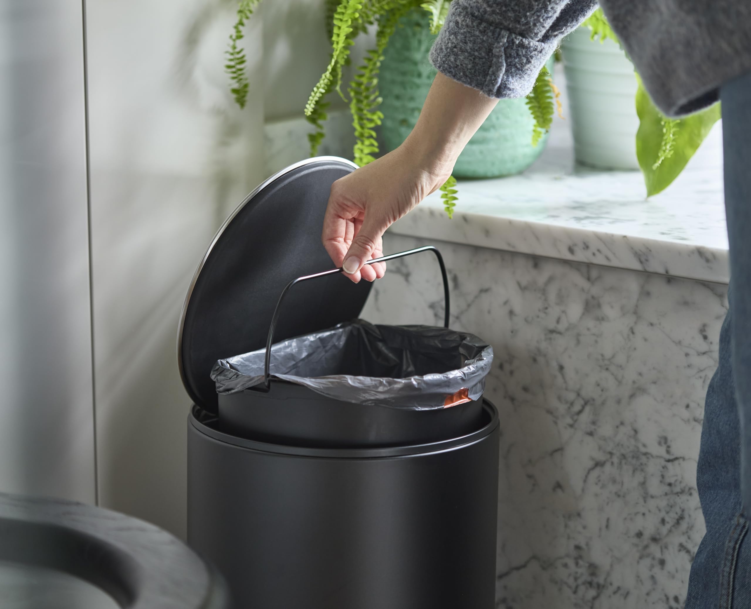 Joseph Joseph Eco IW9 Recycled Bin Liners, 10L Grey Drawstring Waste Bags, 20-Pack 4