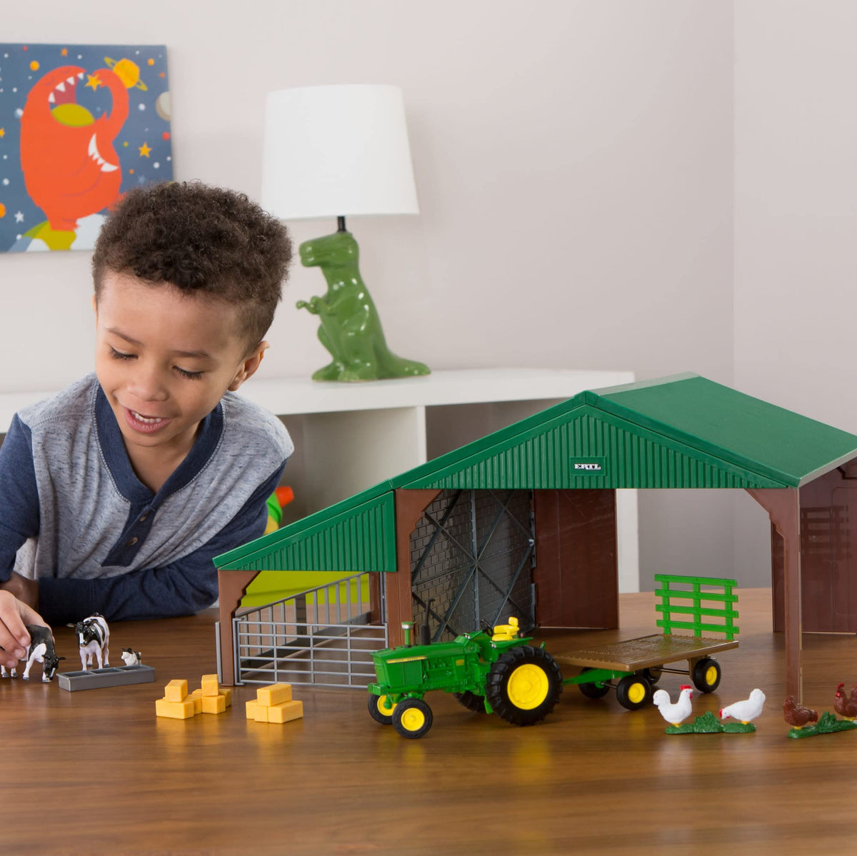Britains John Deere 736 Farm Building Set | 1:32 Scale Tractor Playset | Ages 3+