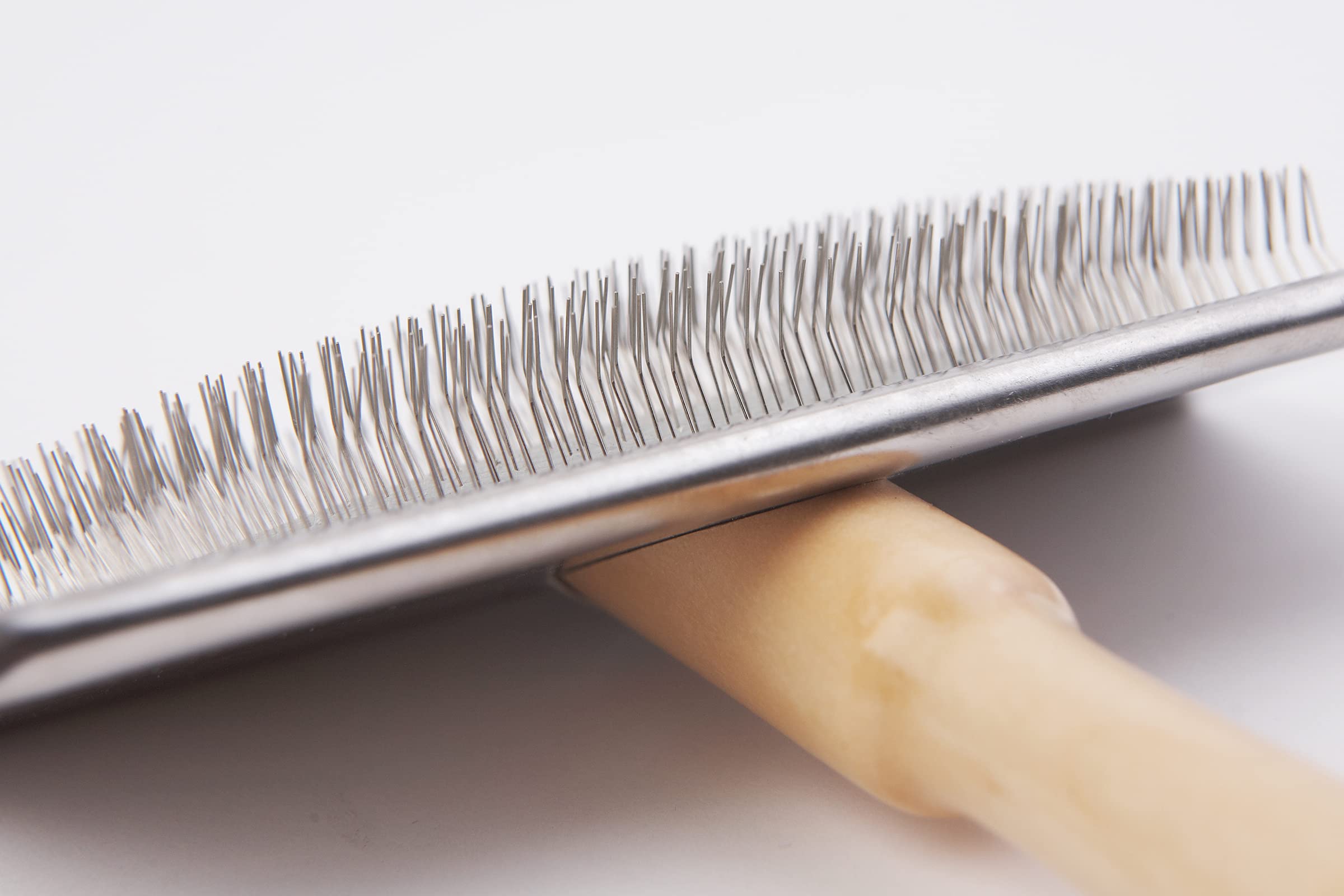 Ancol Heritage Wood Handle Soft Slicker Brush Large - Removes Dead Hair & Tangles | Wooden Handle