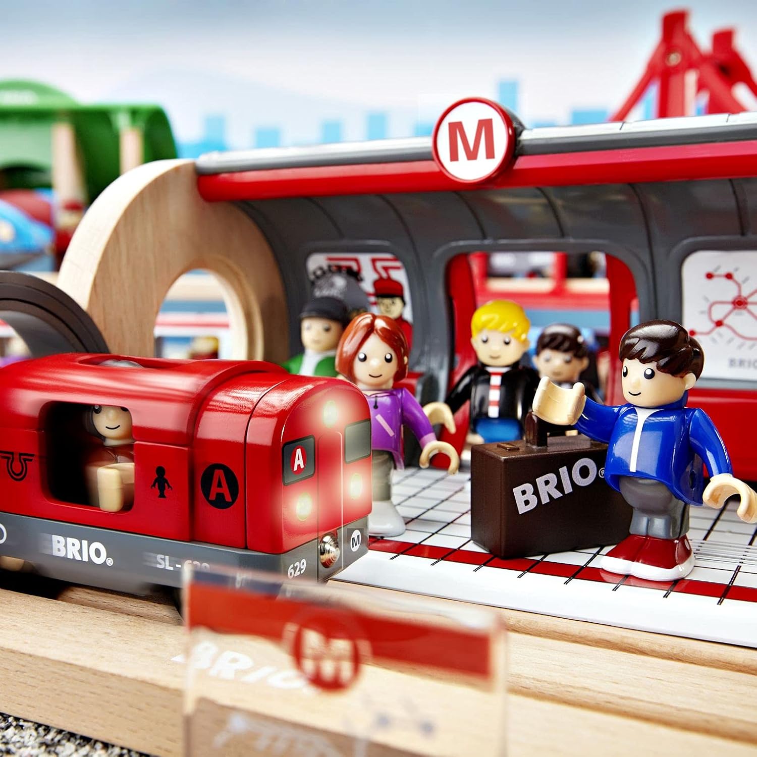 BRIO World Metro Train Set - Wooden Railway Playset for Kids 3 Years Up 8