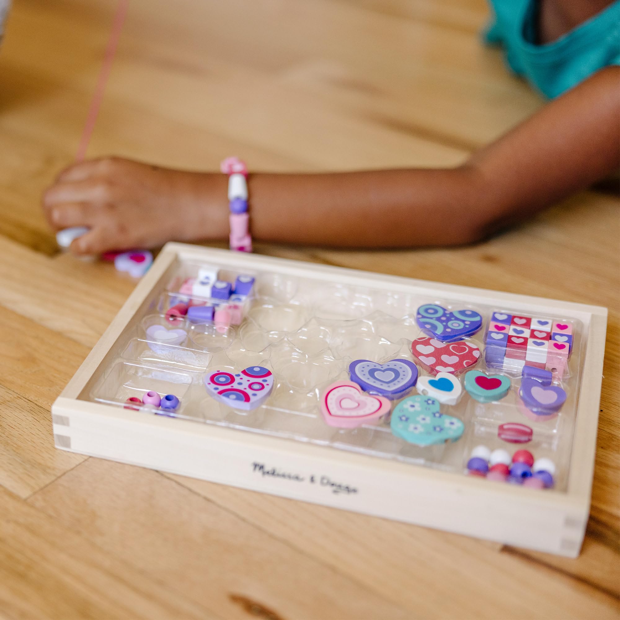 Melissa & Doug Sweet Hearts Bead Set - Wooden Jewellery Making Kit for Ages 4+ | 120 Beads