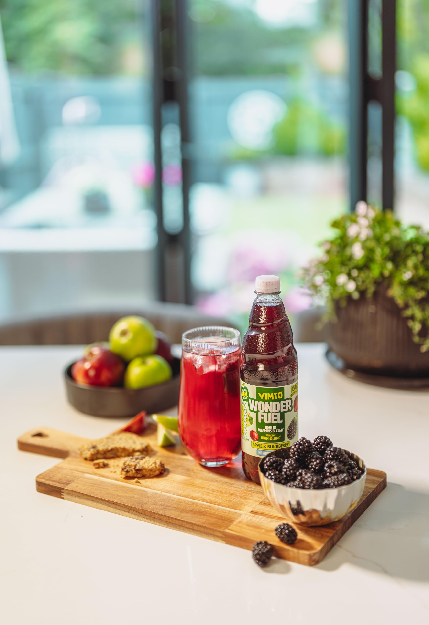 Vimto Wonderfuel Squash - No Added Sugar with Vitamins B, C & D, Iron & Zinc - 725ml 3