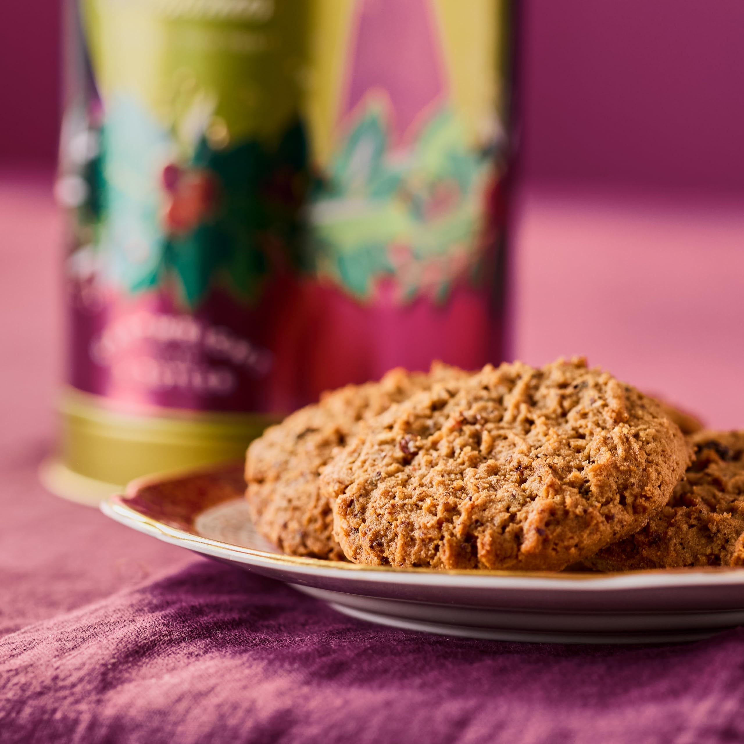 Cartwright & Butler Merry Christmas Pudding Biscuits in Musical Tin 2