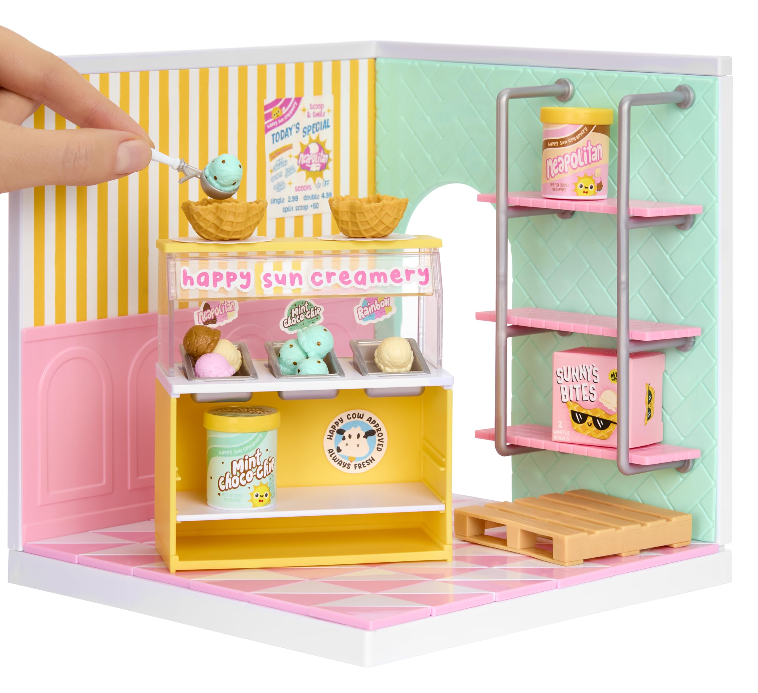 MGA's Miniverse Make It Mini Spaces Ice Cream Shop - Building Set for Kids 3+ 6