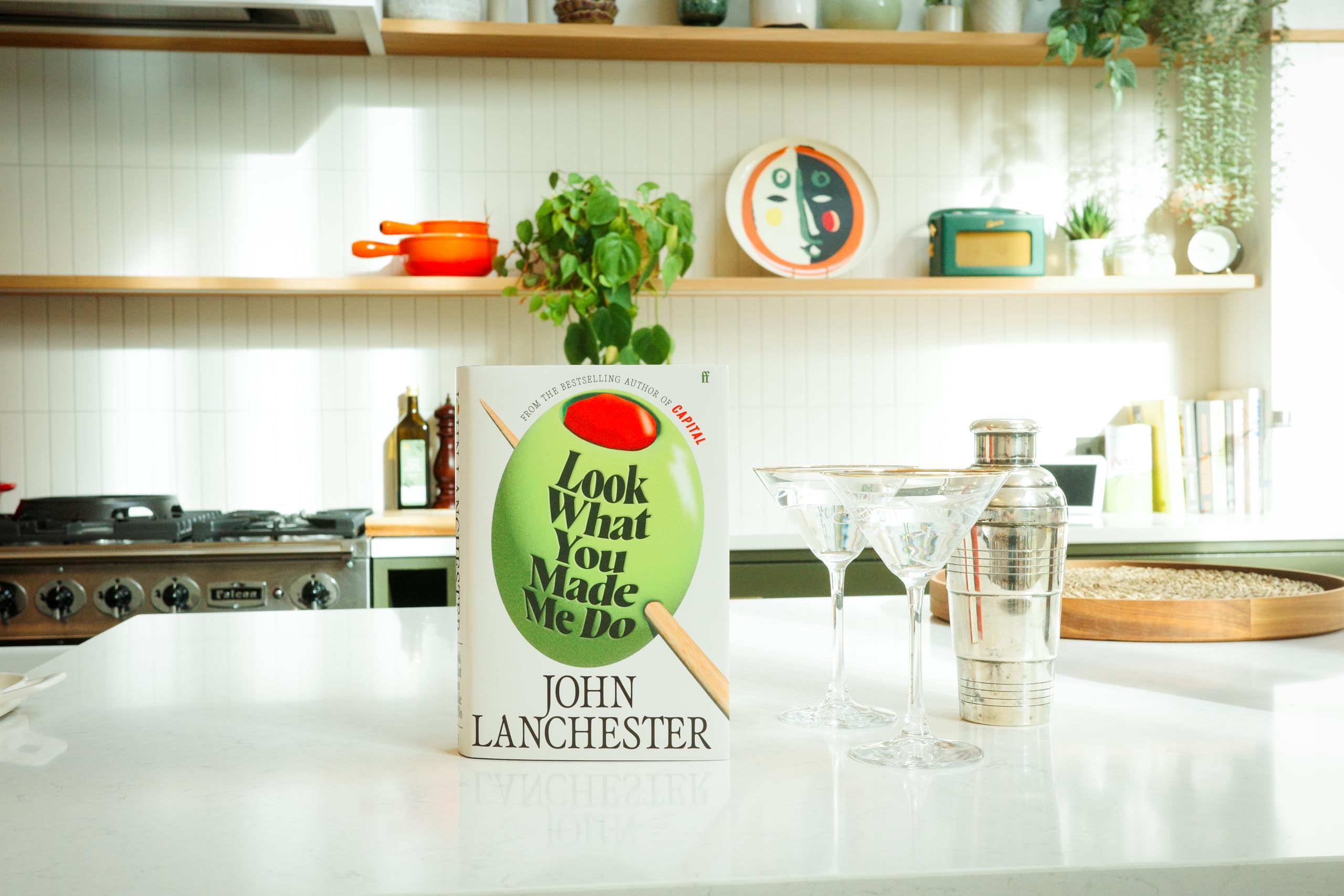 Lanchester, John - Look What You Made Me Do | Hardcover | 304 Pages