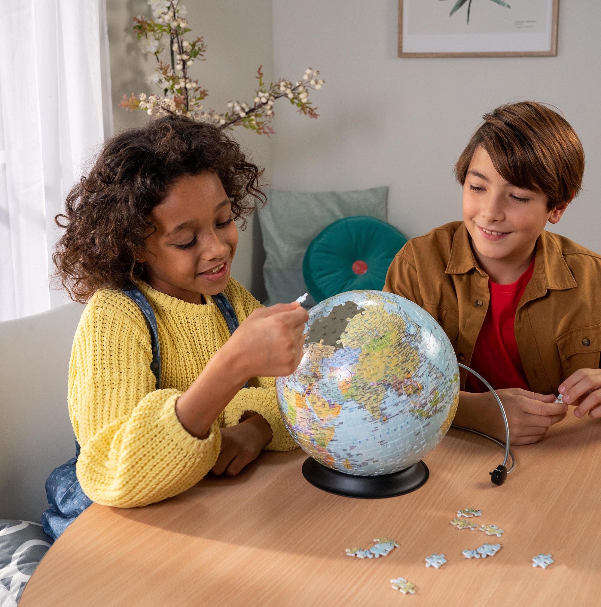 Ravensburger World Globe on V-Stand 3D Jigsaw Puzzle - 540 Pieces 5