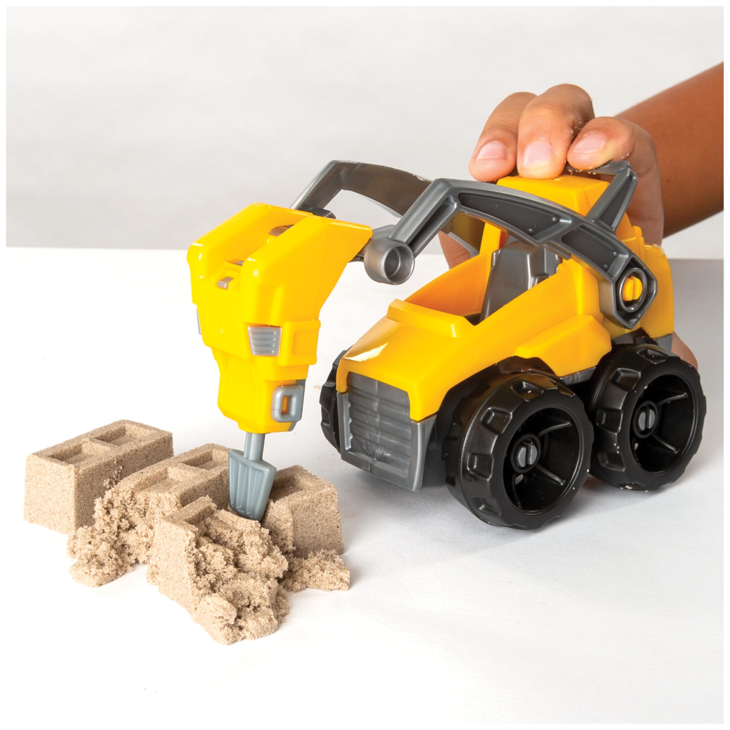 Kinetic Sand Dig & Demolish Truck Playset with 453 g of Kinetic Sand | Ages 3+ 8
