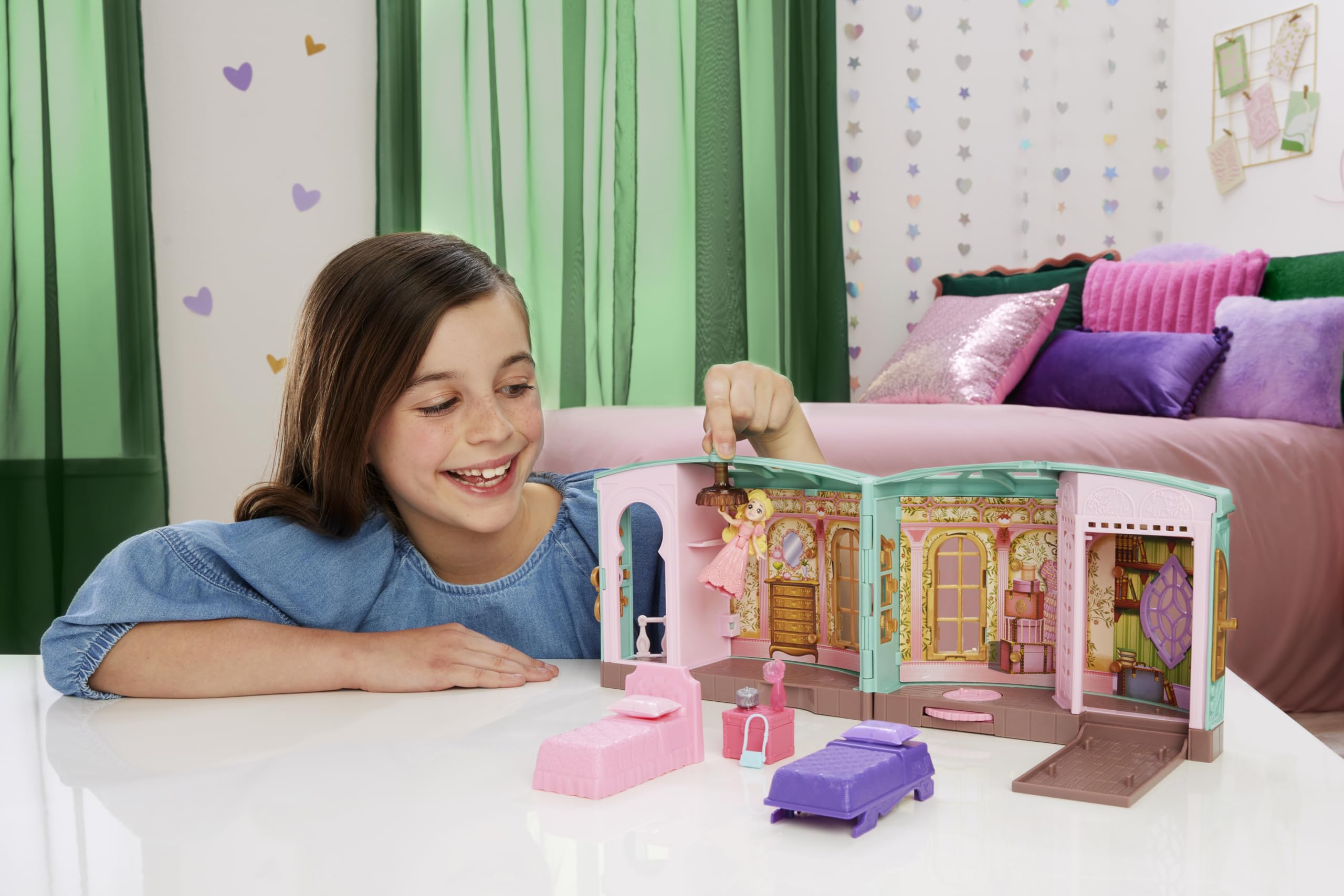 Mattel Wicked So Popular Dorm Playset with Glinda Doll - 3 Play Spaces & 9 Accessories