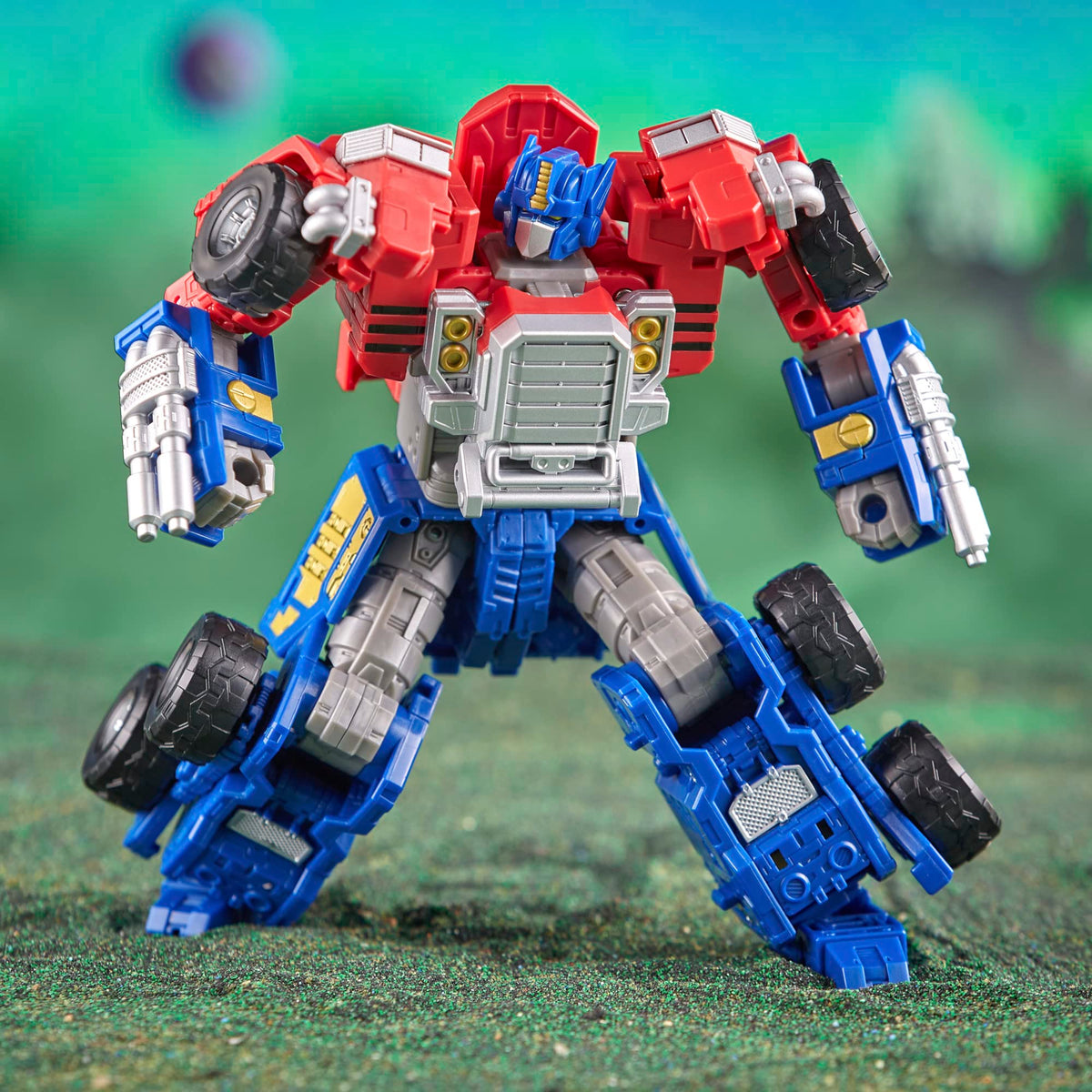 Transformers Legacy Evolution Armada Universe Optimus Prime Action Figure - 7.5 Inch, Age 8+