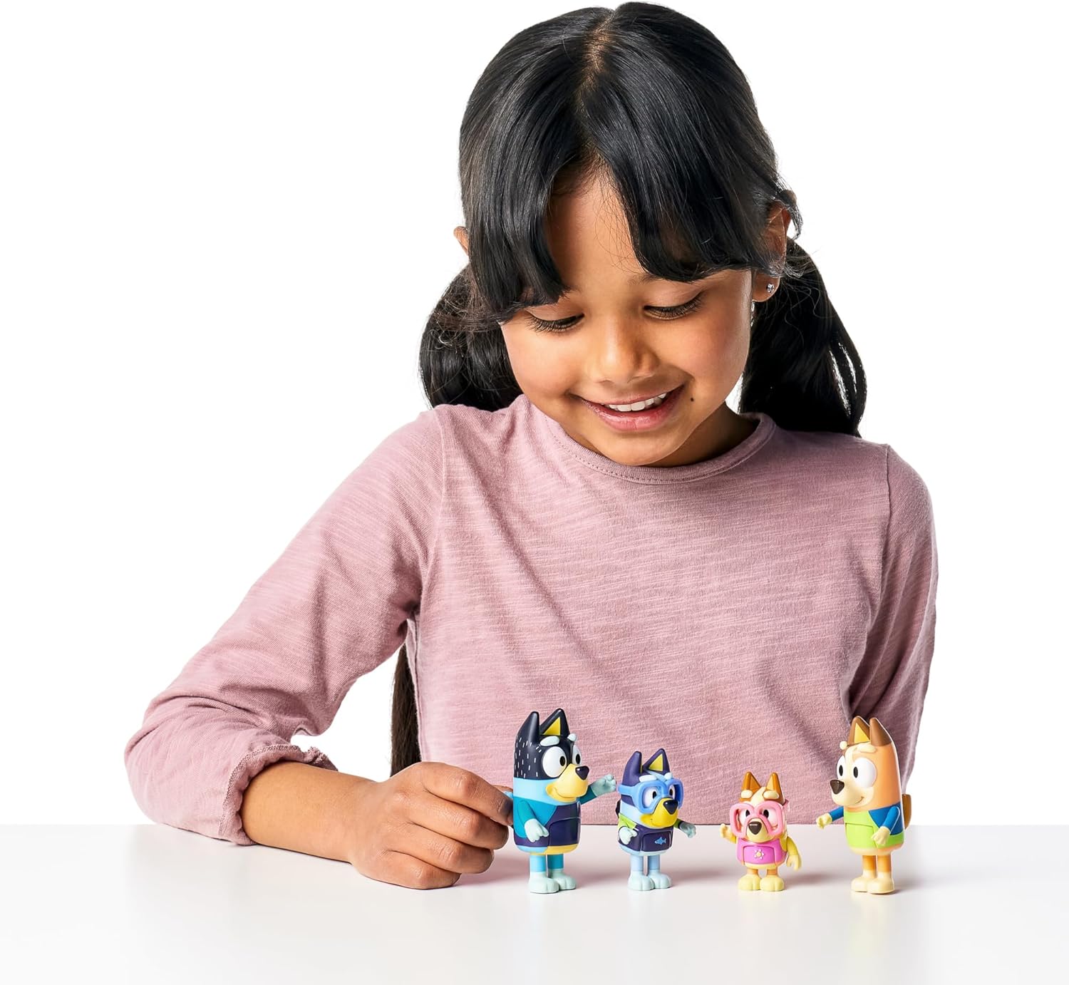 Bluey Family Beach Day Figure 4-Pack - Posing Beach Toys for Kids 3+ 5