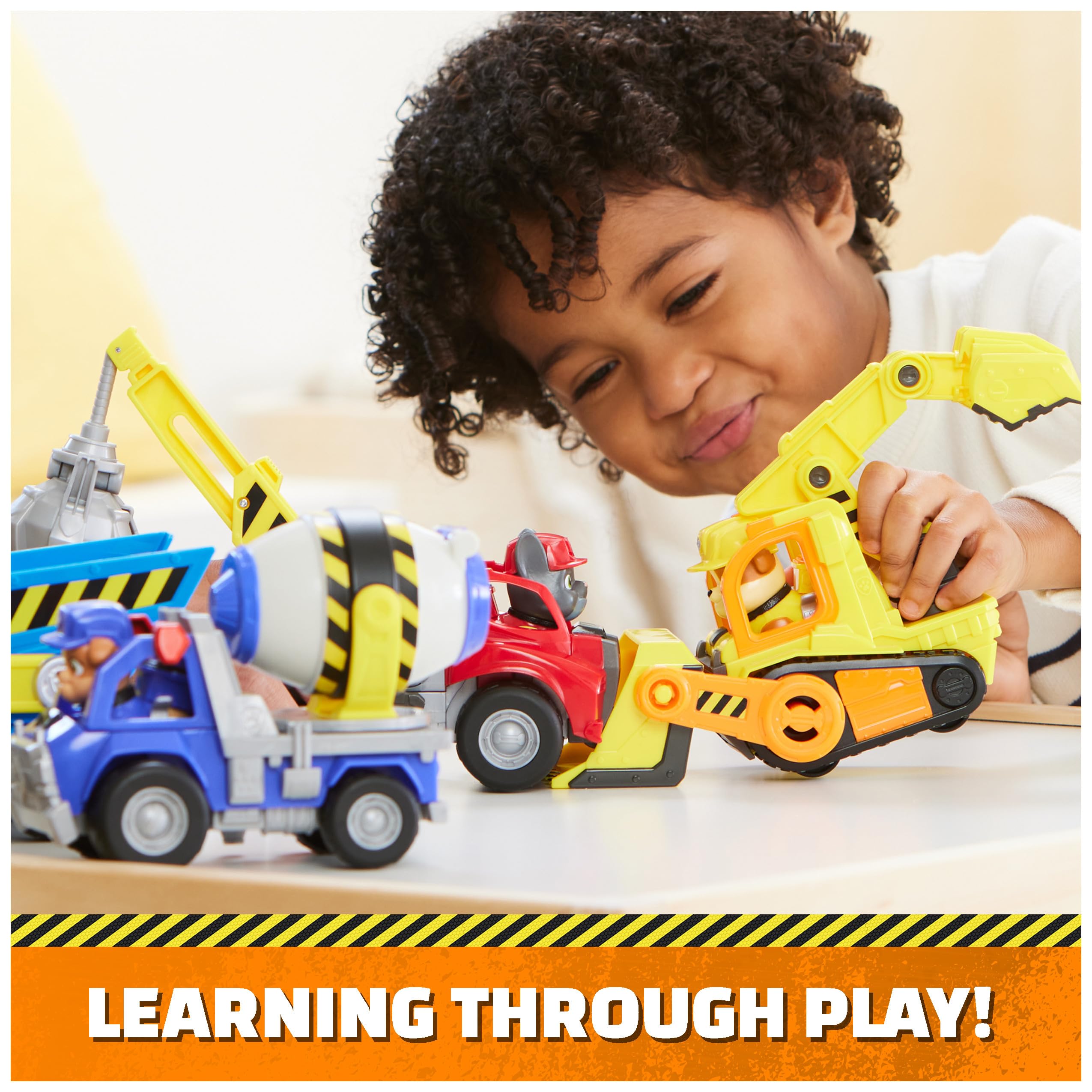 Rubble & Crew Charger’s Crane Grabber Toy Truck with Action Figure | Ages 3+ | Multicolor 7