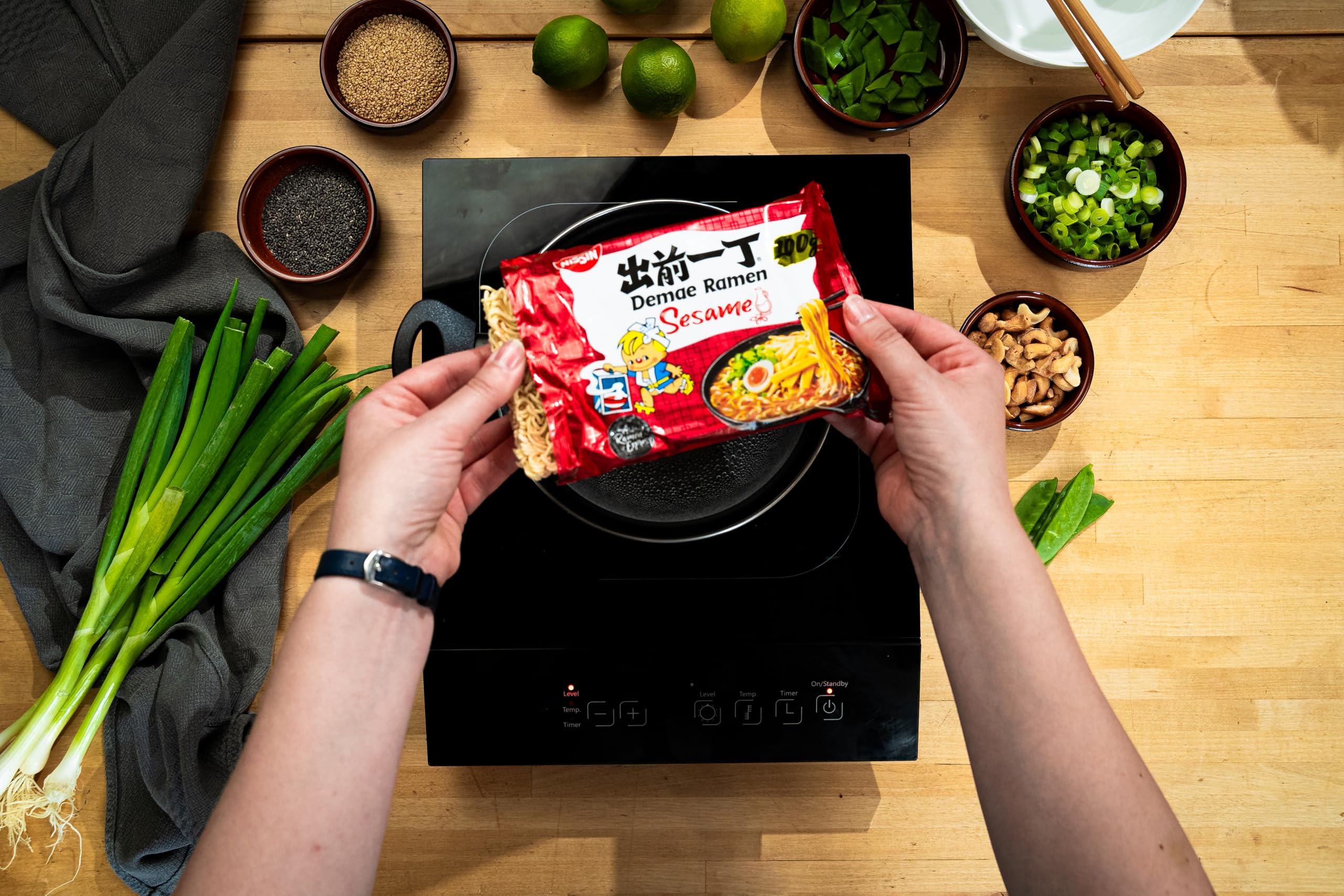 NISSIN Ramen Sesame Flavoured Instant Noodles - Pack of 10 | Quick Meal 4