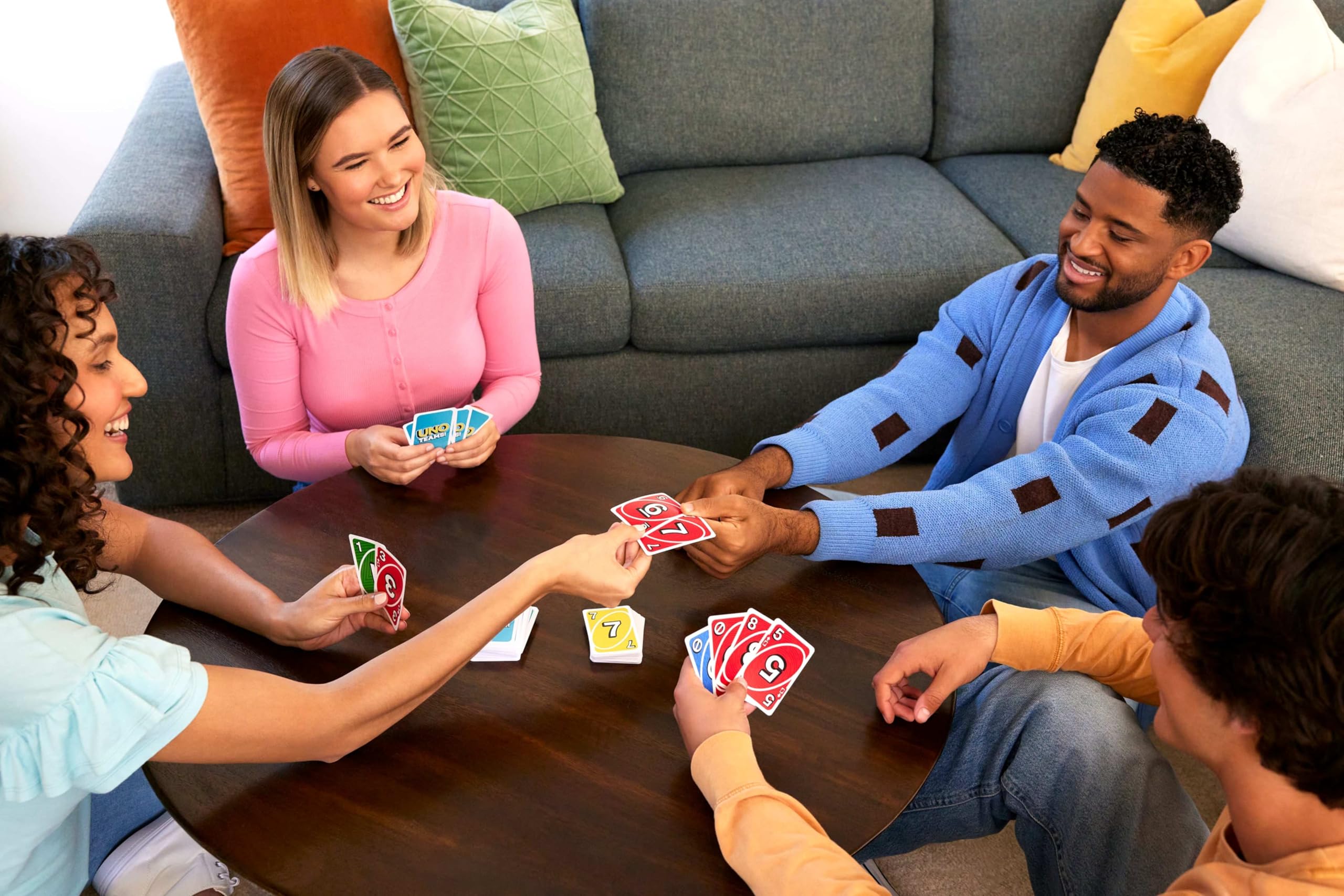 Mattel Games UNO Teams Card Game | Team Play Focused | Multicolor | Ages 7+