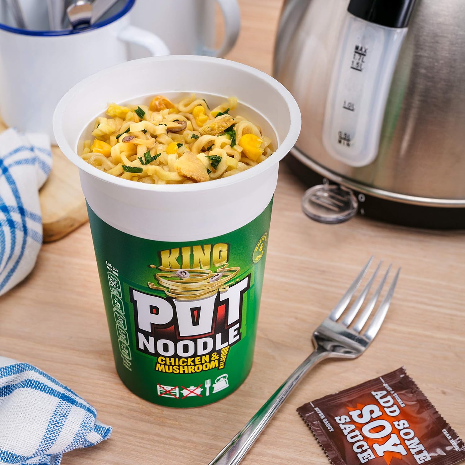 Pot Noodle King Chicken & Mushroom Flavour Instant Noodles, 12 x 114g Pots 3