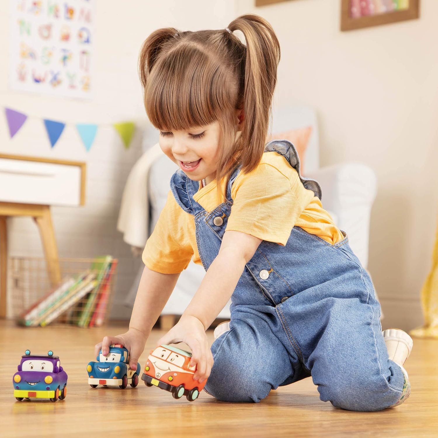 B. Toys Mini Pull-Back Vehicles Set - 3-Pack Friction Cars for Toddlers 12 Months+ 6