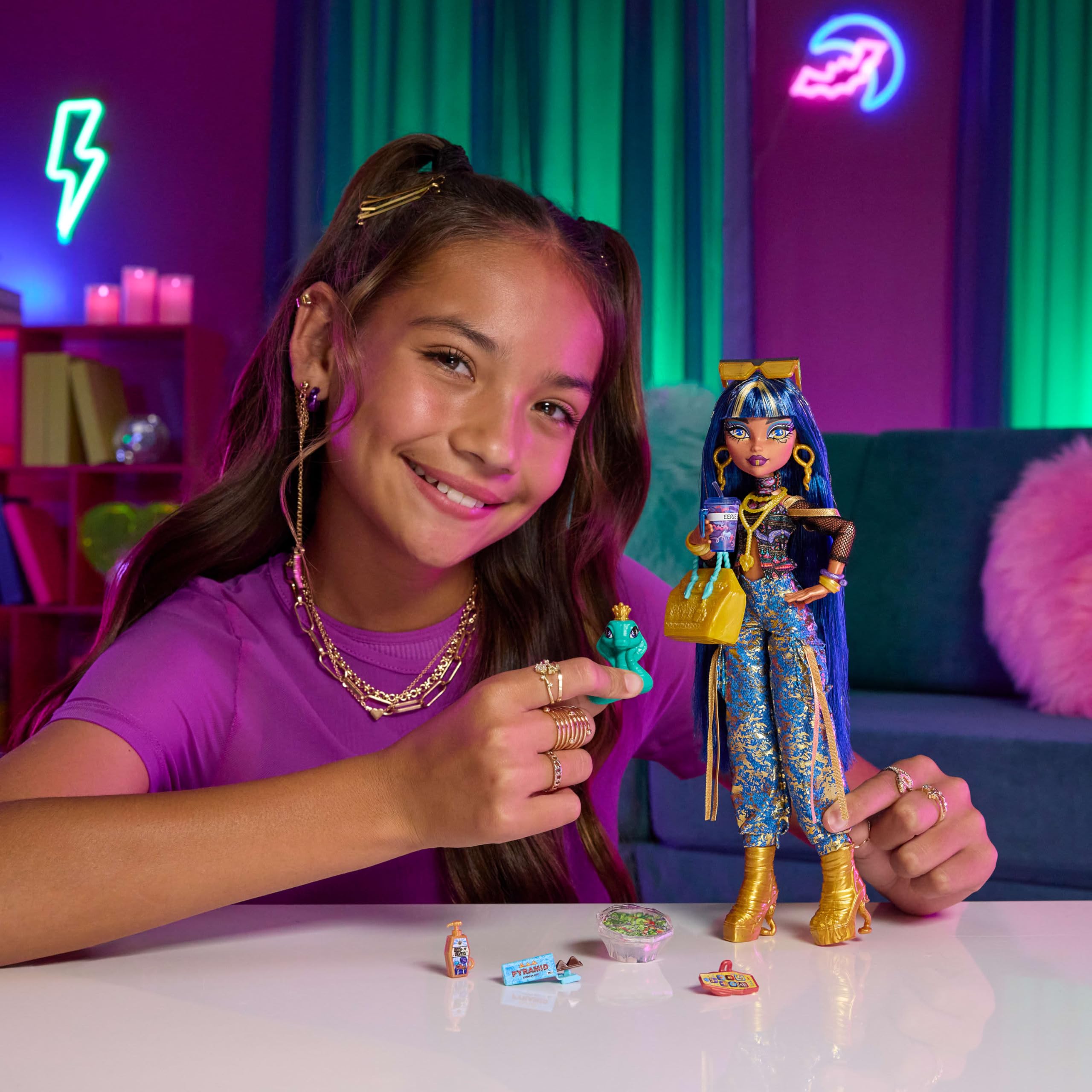 Monster High Cleo De Nile Doll - Crop Top & Cargo Pants | 7 Accessories | JHK32