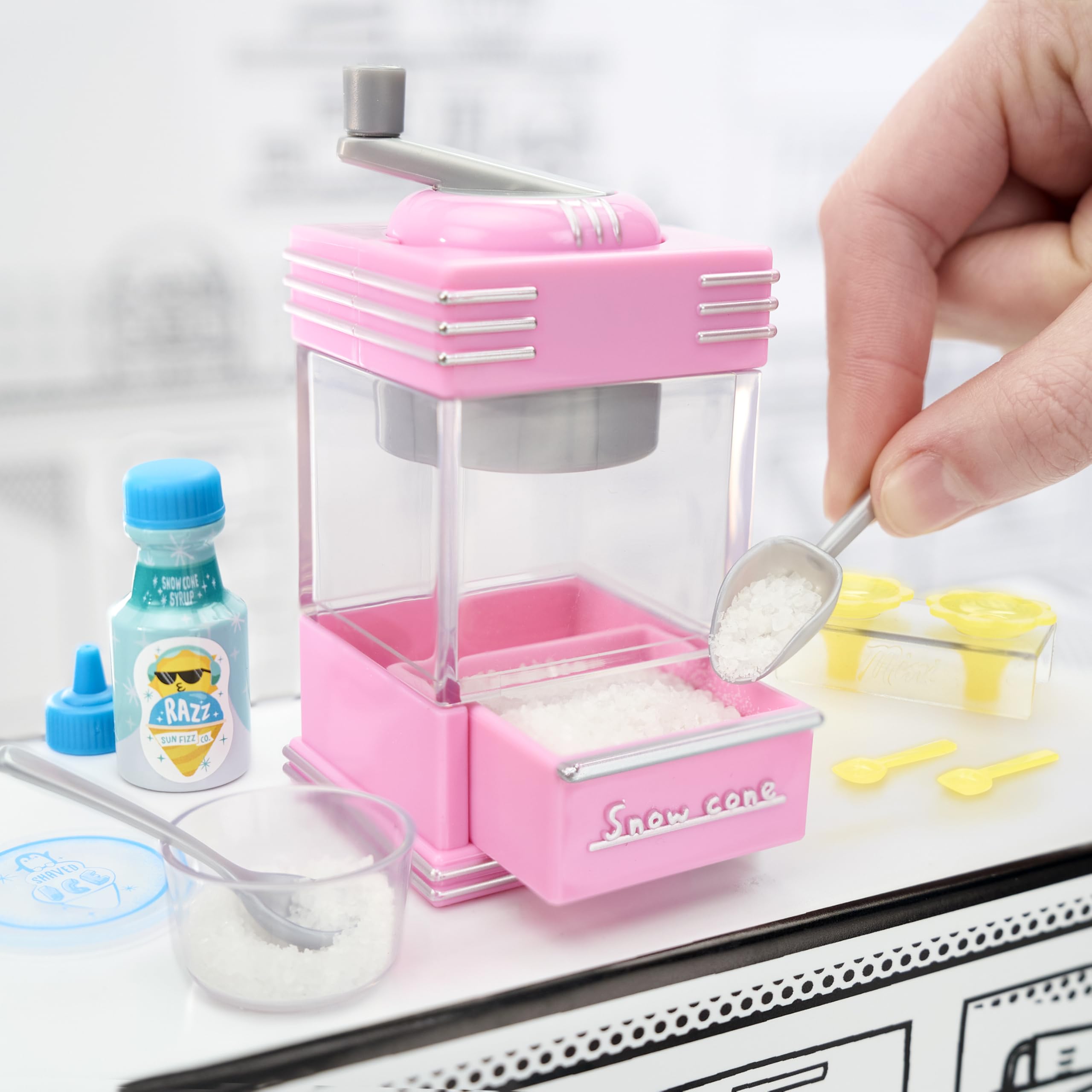 MGA's Miniverse Make It Mini Appliances Series 2 - Working Mini Collectible Kitchen Toys 5