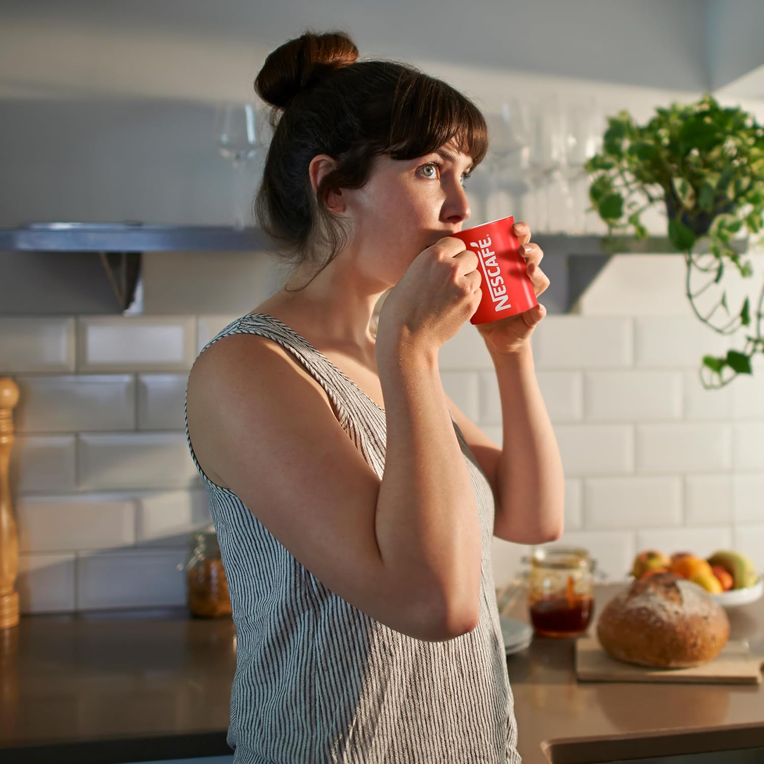 NESCAFÉ Original Instant Coffee 200g - Rich Aroma, Full and Bold Flavour 3