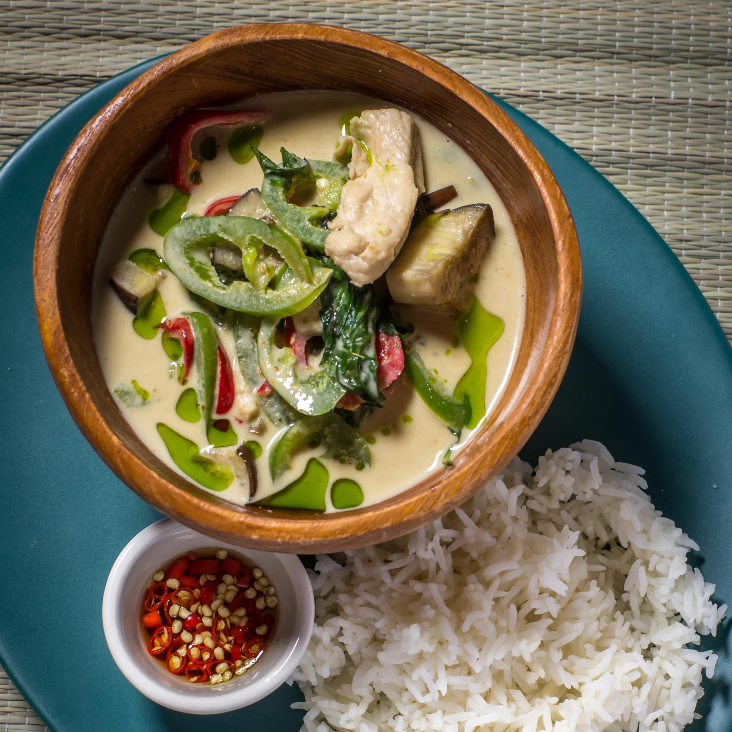 Sharwood's Thai Green Curry Sauce - Coconut Milk, Lemongrass & Green Chilli | 415g Jar 3