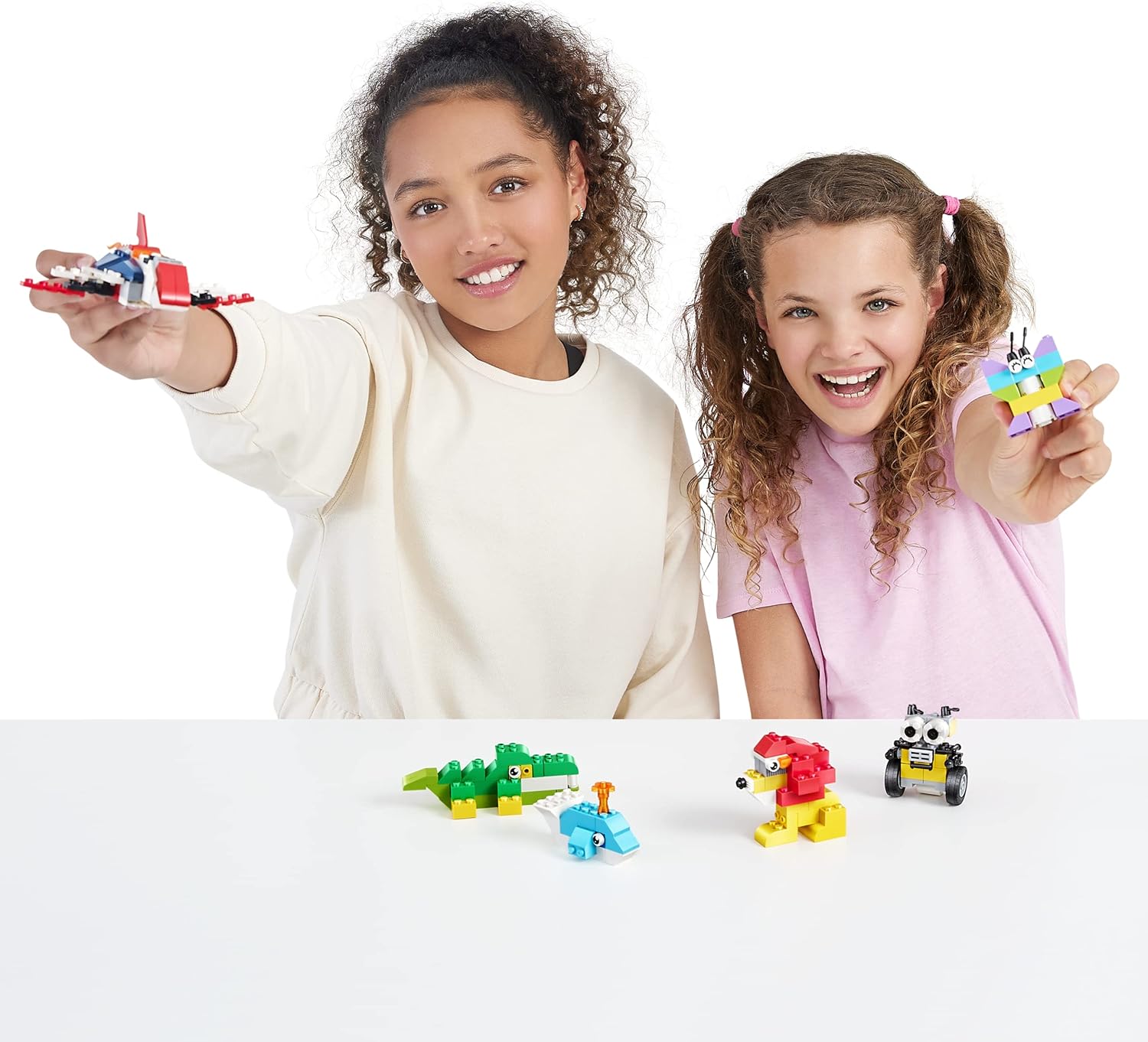 ZURU MAX Build More Building Bricks Value Set - 253 Pieces with 2 Baseplates & 8 Surprise Figurines 9