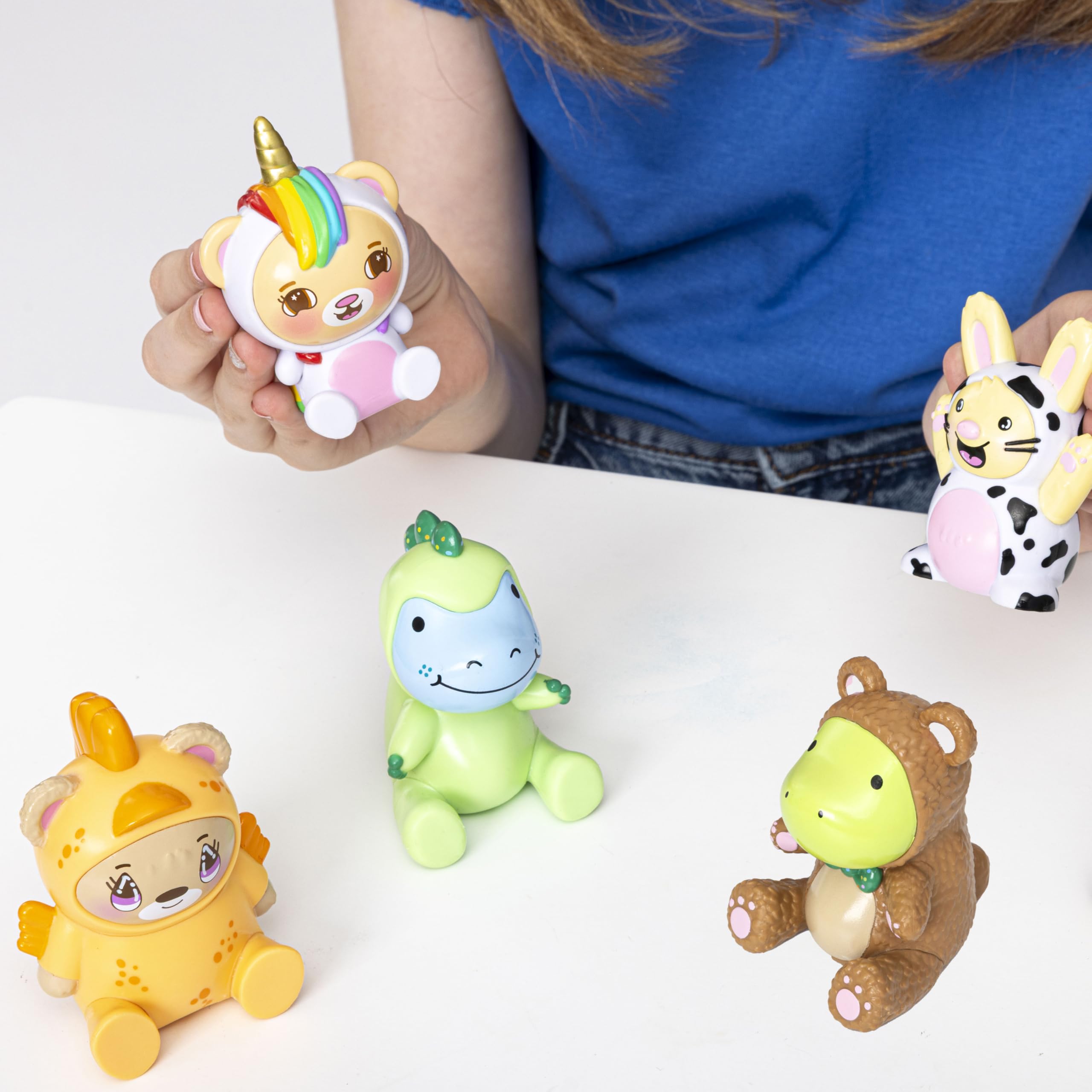 Moriah Elizabeth Mystery Figures Series 3 - Costume Blind Box Collectible Figure 4