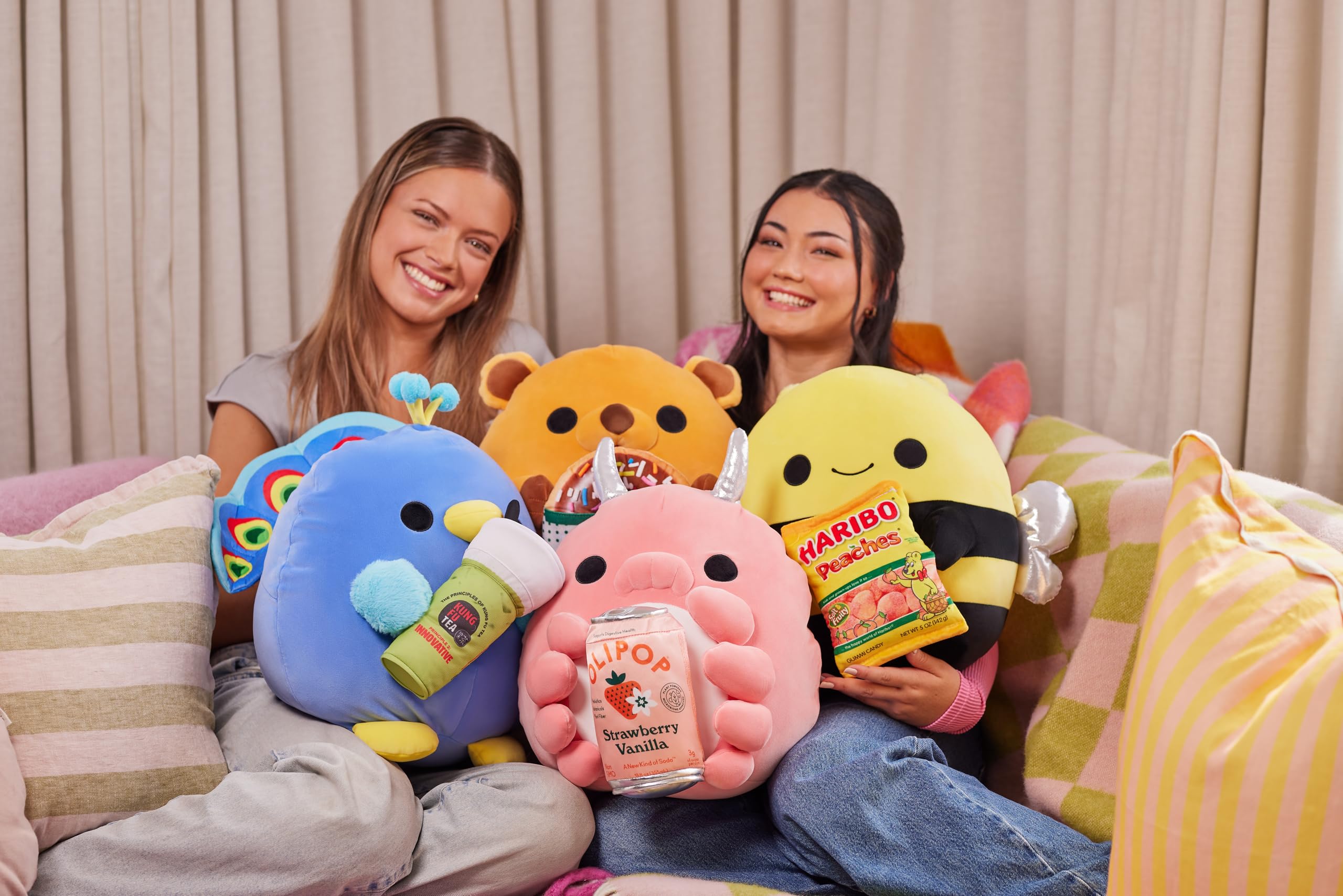 Snackles Series 3 14-inch Plush - Izzy by ZURU, Collectible Soft Stuffed Animal with Snack Accessory 14