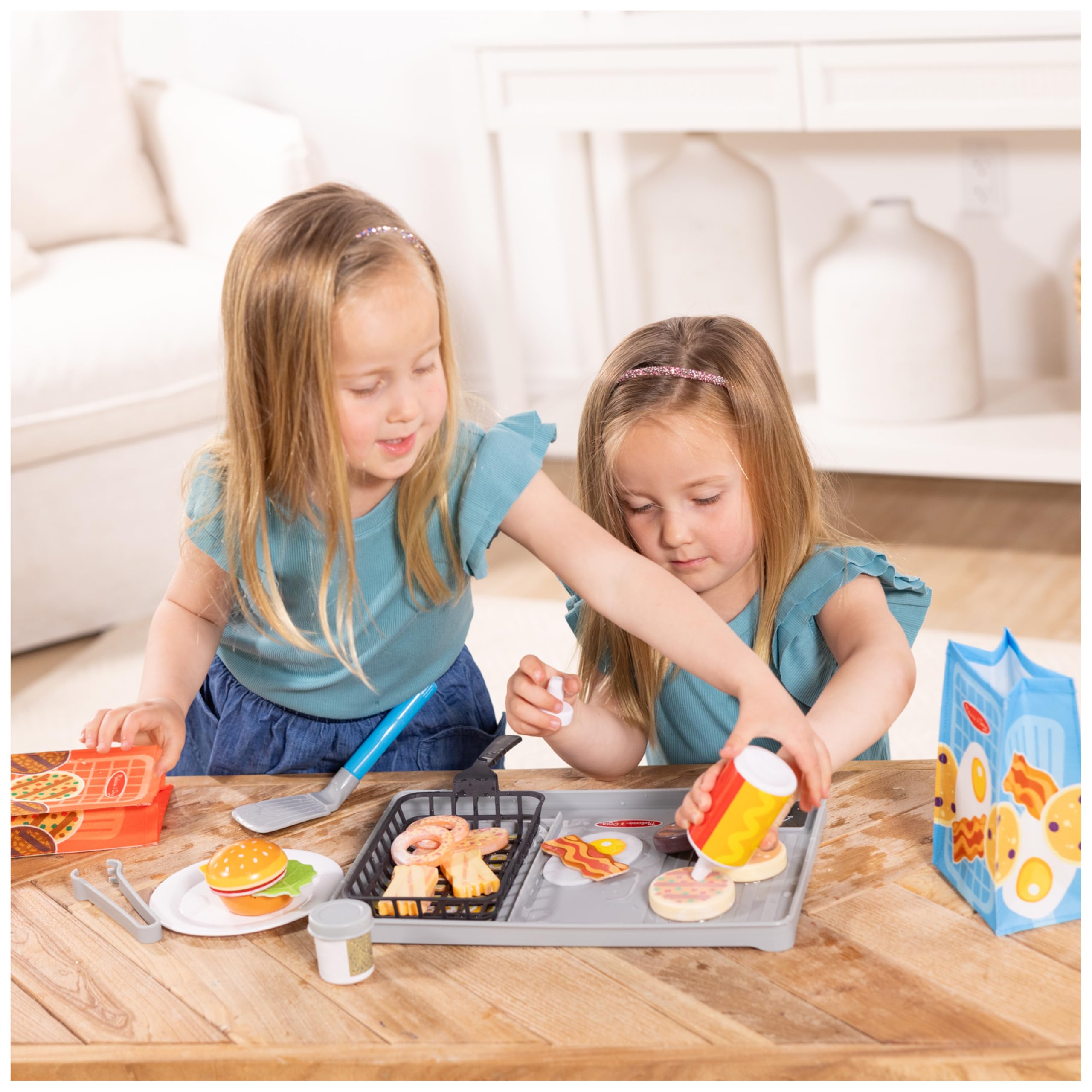Melissa & Doug Flip & Fry Grill Play Set with Water WOW! Colour Reveal Food | Ages 3+ 8