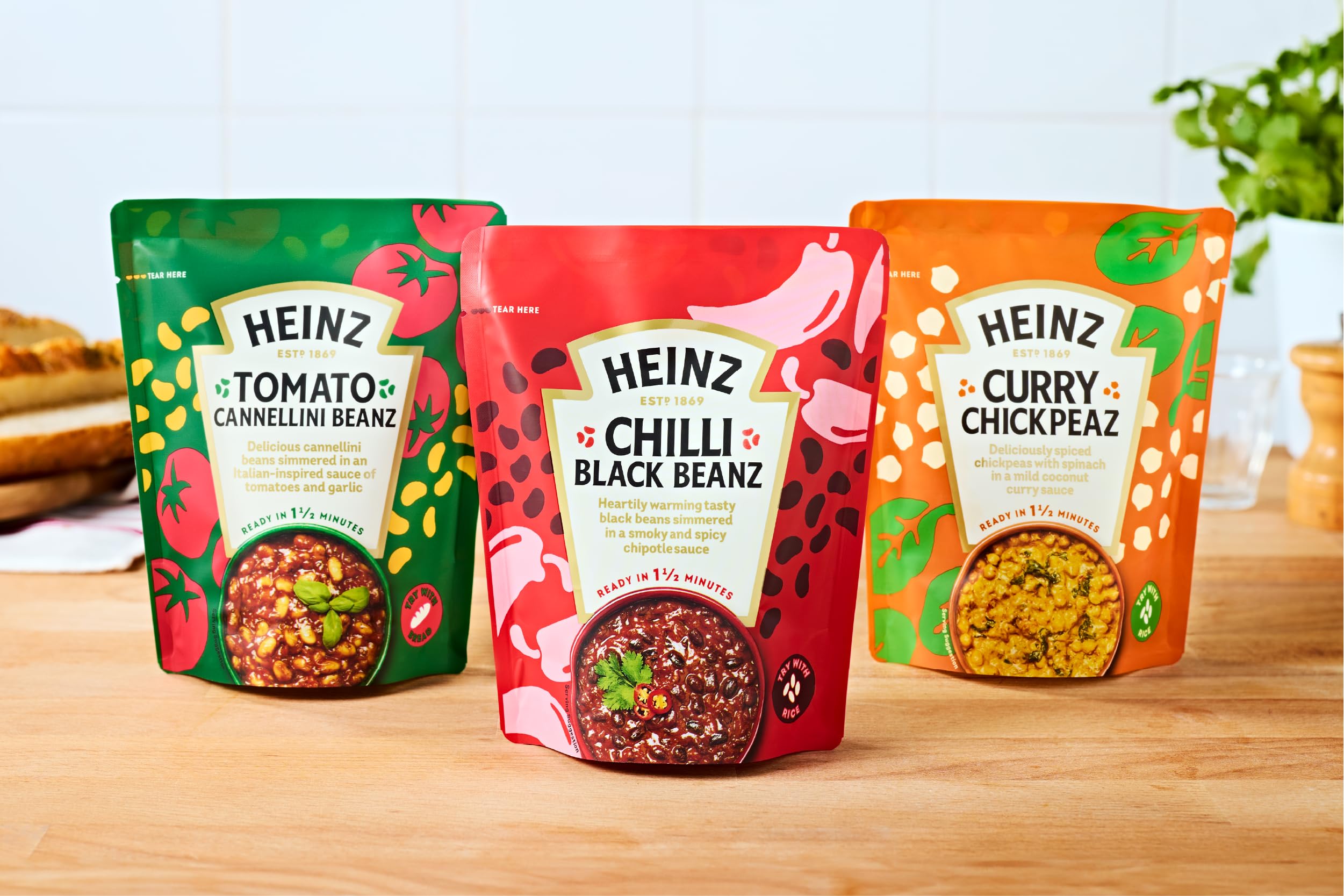 HEINZ Black Lentil Dhal with Spinach and Tomatoes - Meal for One | Ready in 1.5 Mins | Vegetarian