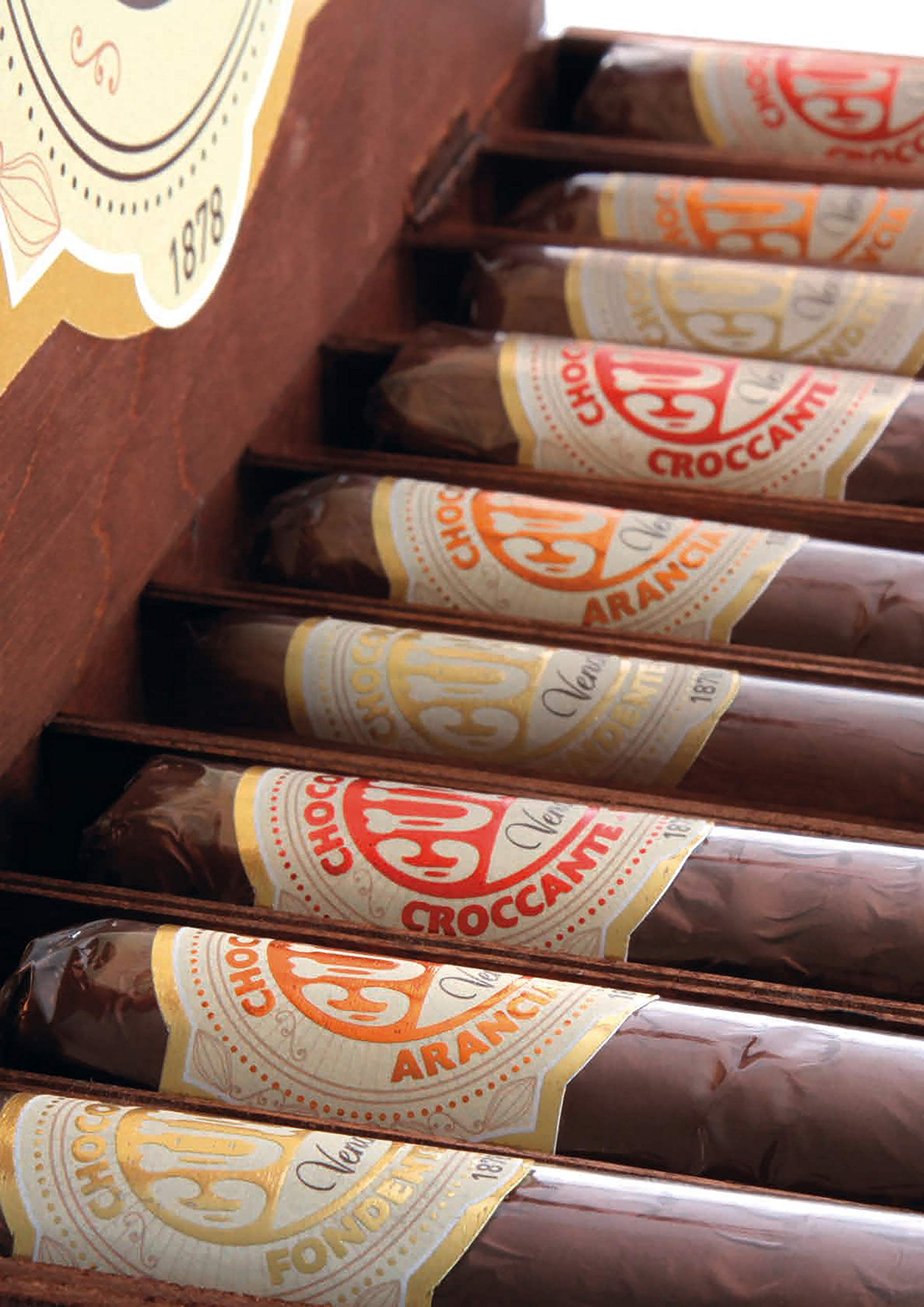 Venchi Dark Chocolate Cigar with Orange Truffle Filling 100g 6