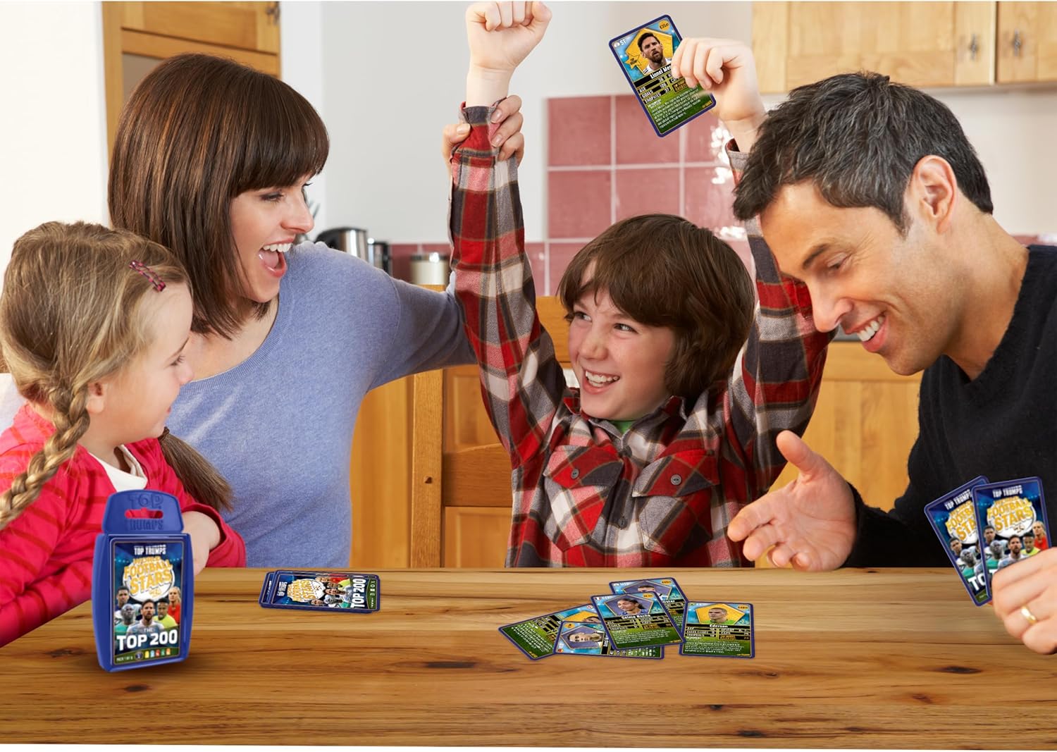 Top Trumps World Football Stars 200 Card Game Pack 1 10