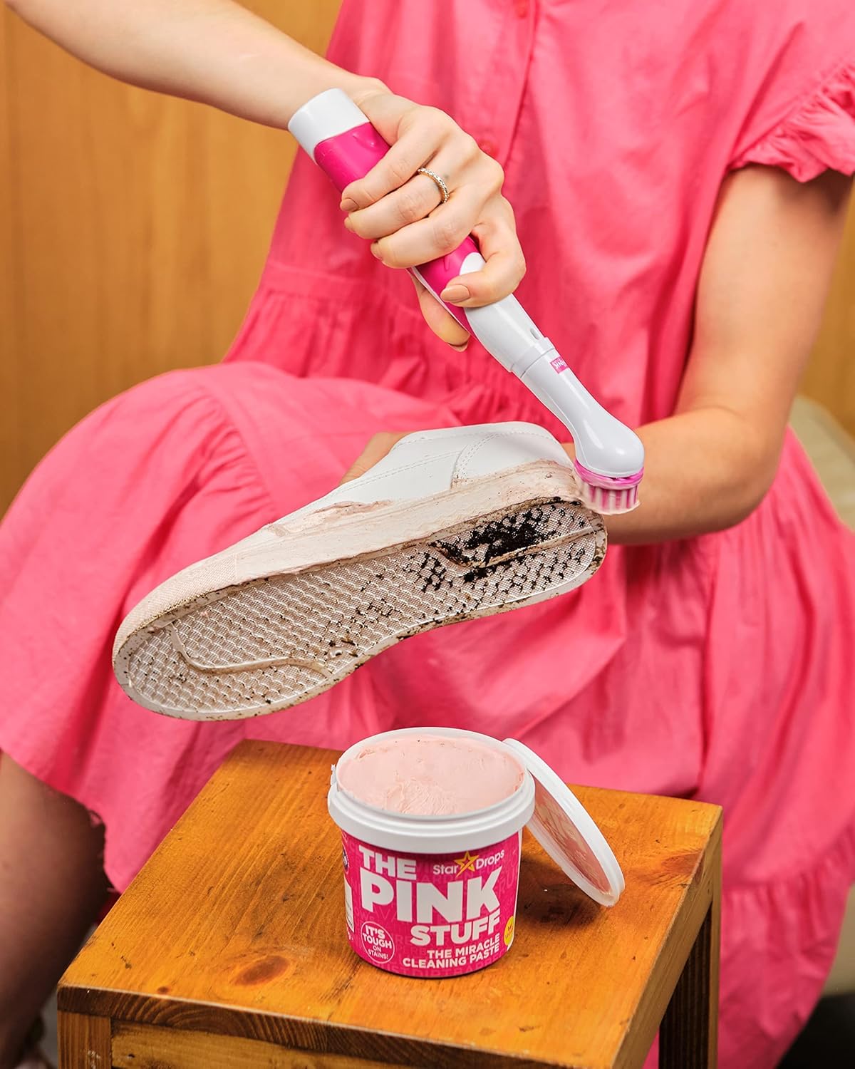 Stardrops - The Pink Stuff Miracle Scrubber Kit with Electric Tool & 4 Brush Heads 6