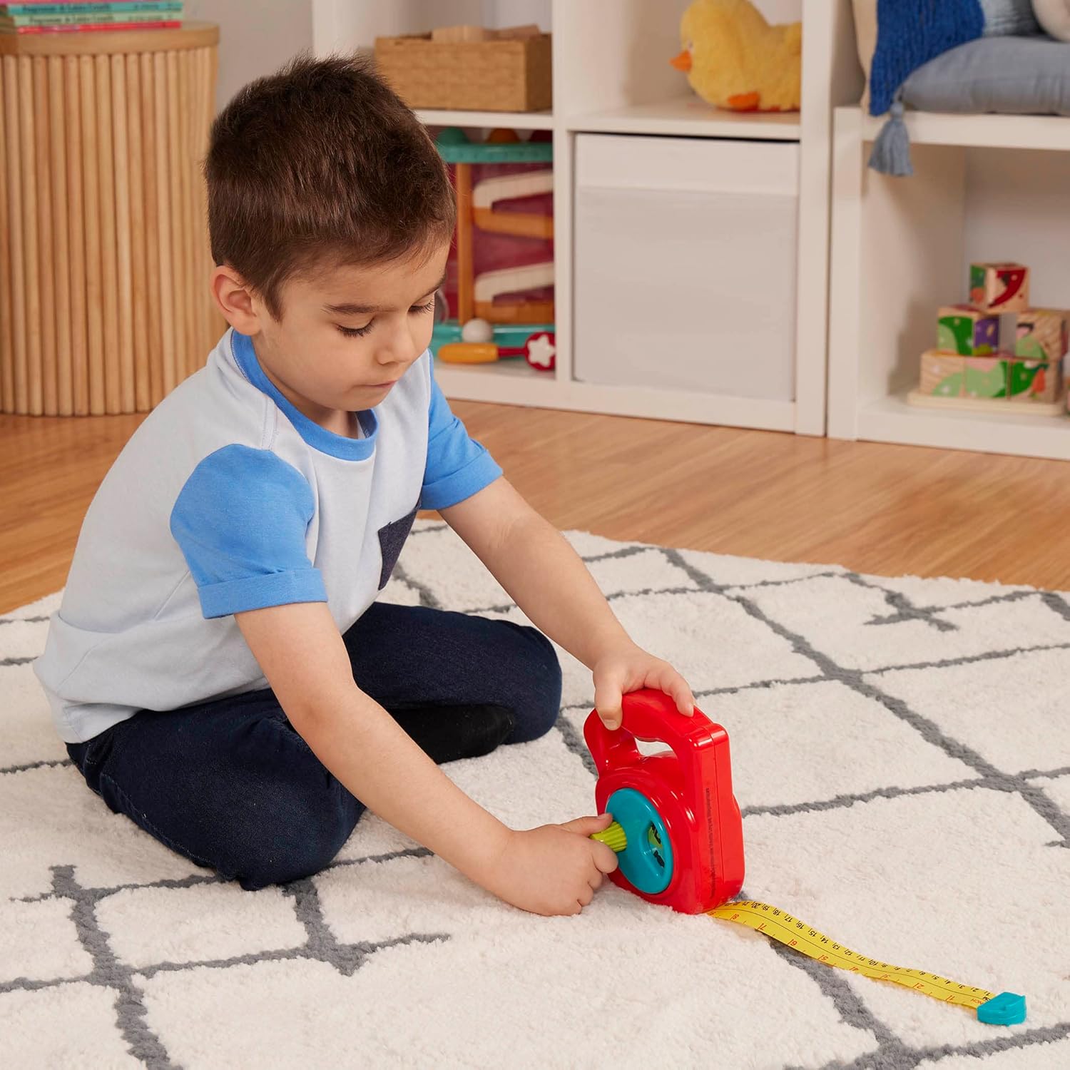 Battat Big Tape Measure Toy - Working Reel & Easy-Hold Handle for Pretend Play - Ages 2+ 9