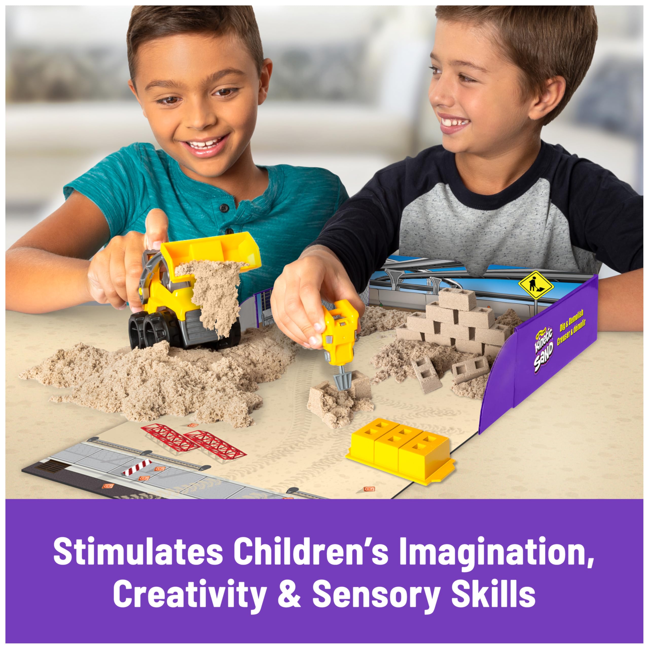 Kinetic Sand Dig & Demolish Truck Playset with 453 g of Kinetic Sand | Ages 3+ 2
