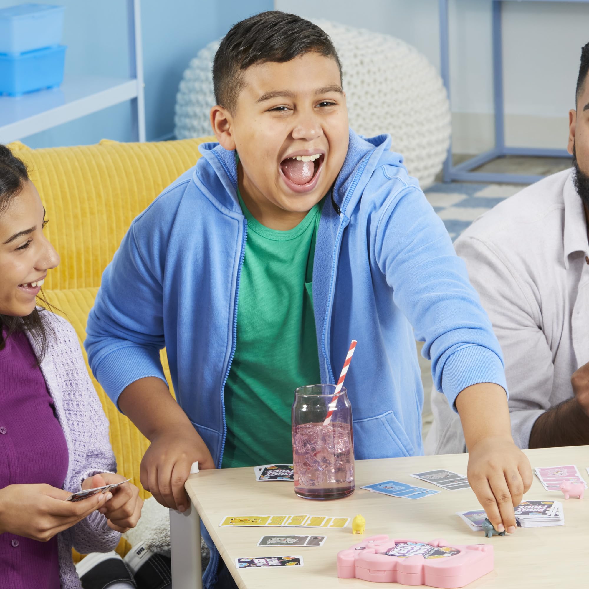 Hasbro Gaming Piggy Piggy Card Game for Family Fun, Strategy Game for 2-6 Players