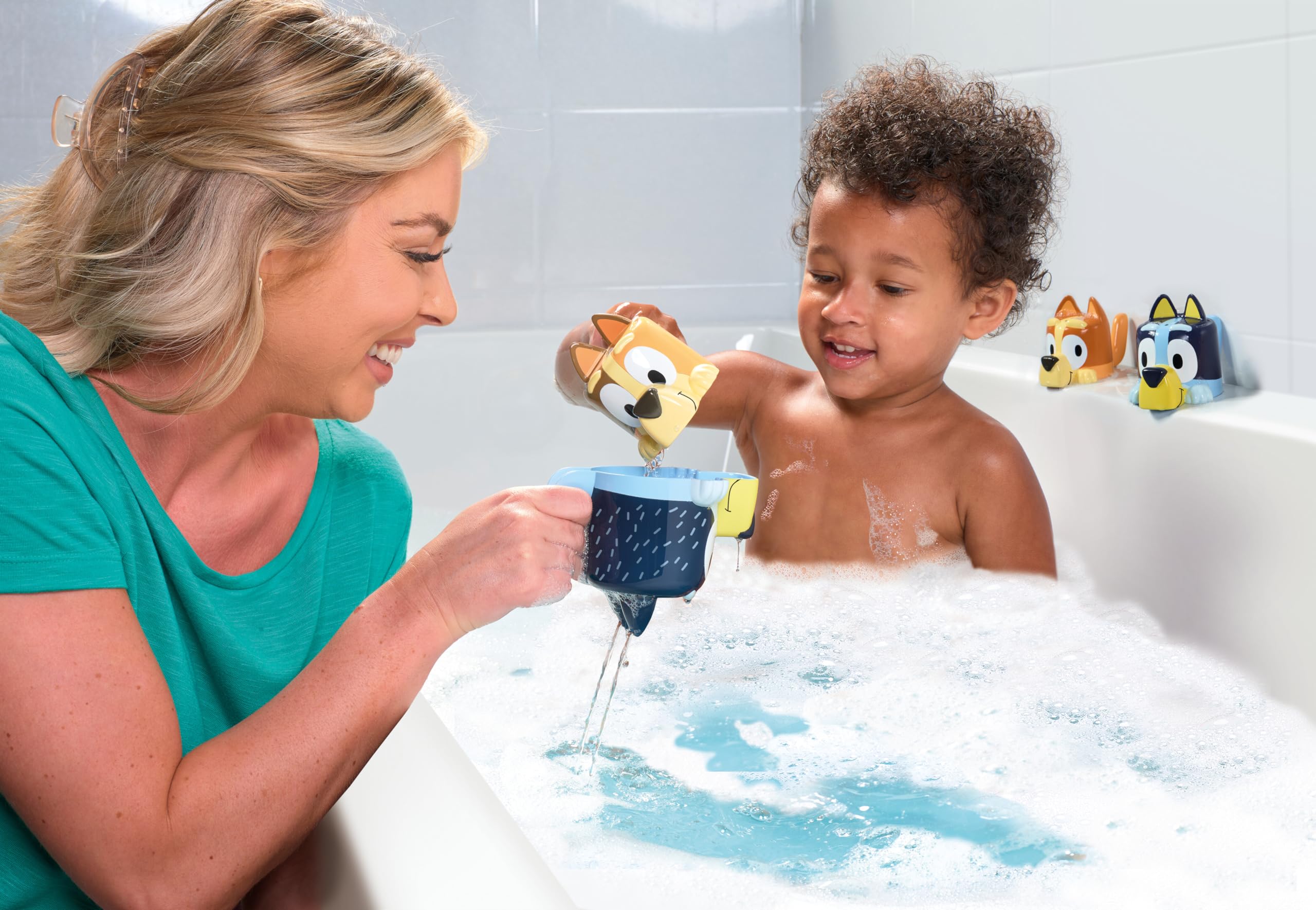 TOMY Bluey's Family Pourers - Stacking & Nesting Bath Toys for 18 Months+ | Multicolor Plastic 7