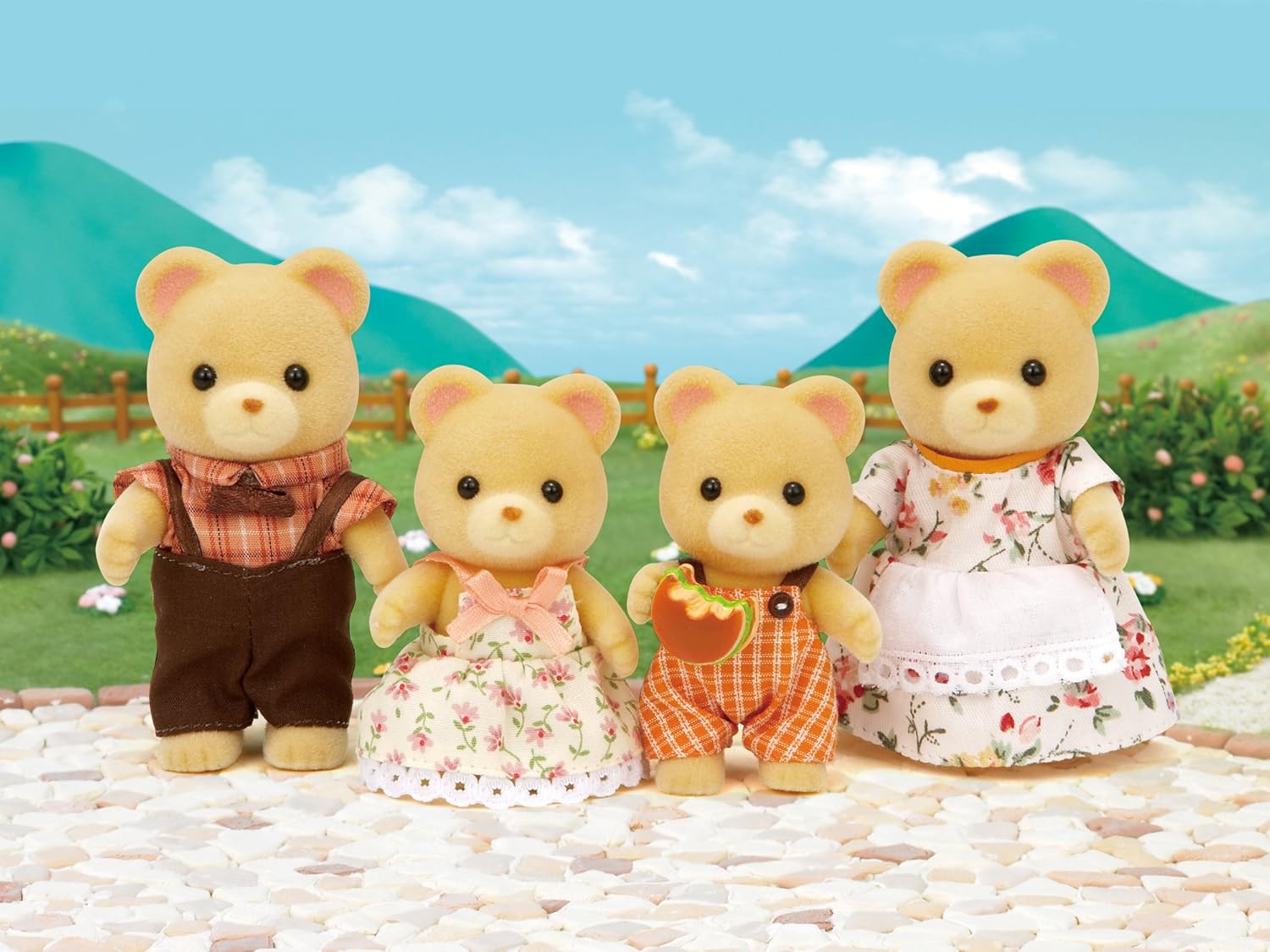 Sylvanian Families - Bear Family 4-Piece Collectible Figure Set