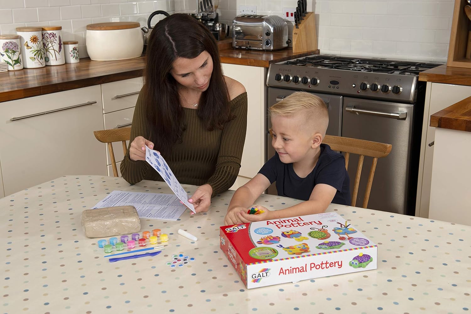 Galt Animal Pottery Craft Kit - 6 Fun Clay Animals to Make & Paint, Ages 6+ 4