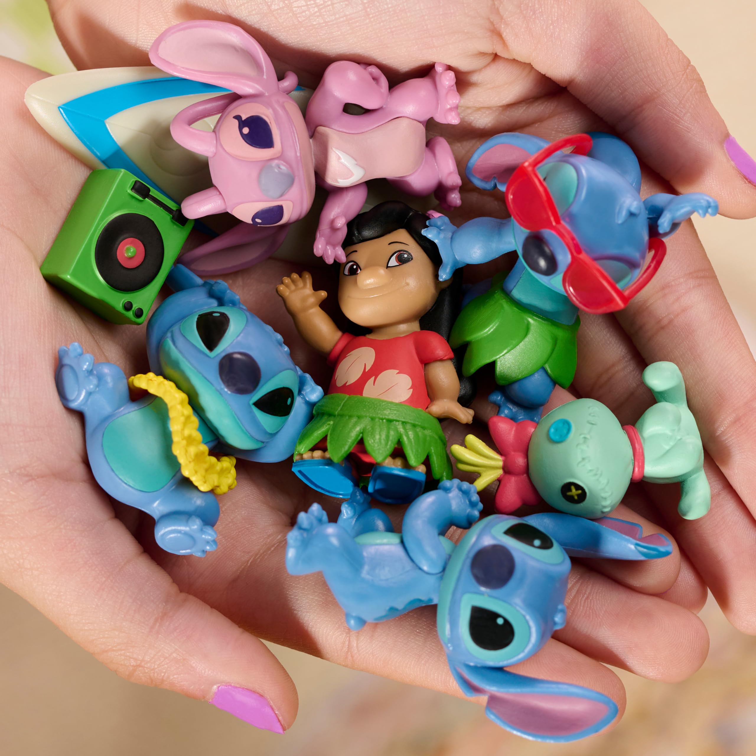 Just Play Disney Lilo & Stitch - 11-Piece Collectible Figure Set with Accessories 4