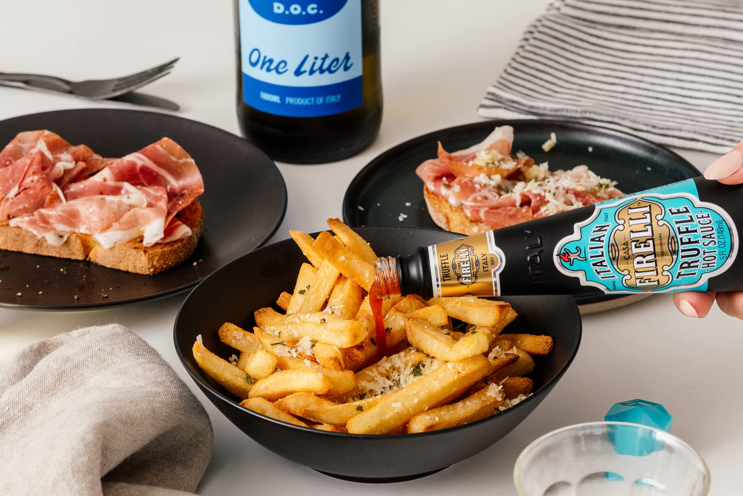 Casa Firelli - Italian Hot Sauce Variety Gift Pack (3x 148ml) 11