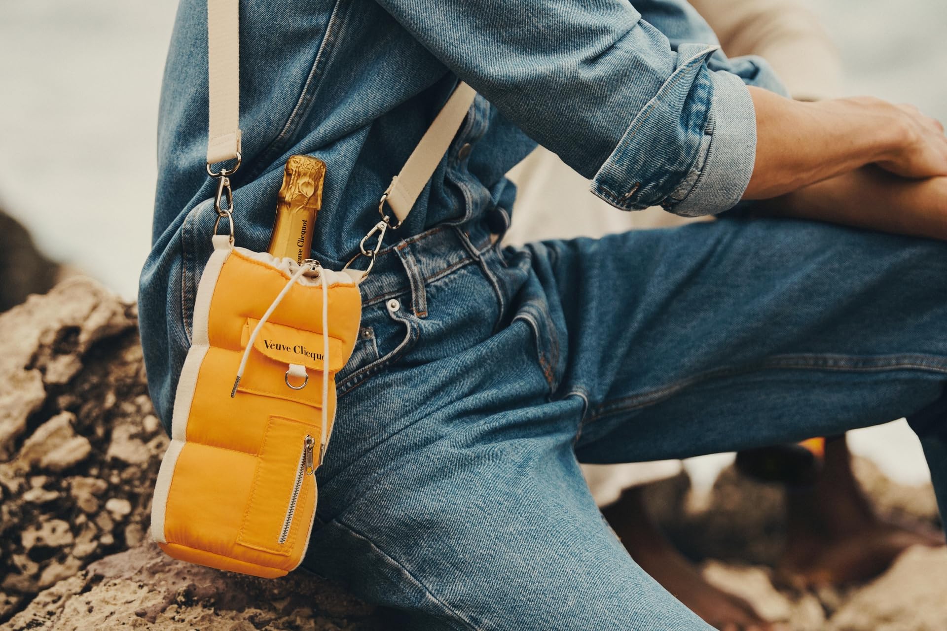 Veuve Clicquot - Yellow Label Brut Champagne with Puffy Bottle Holder (75cl) 5