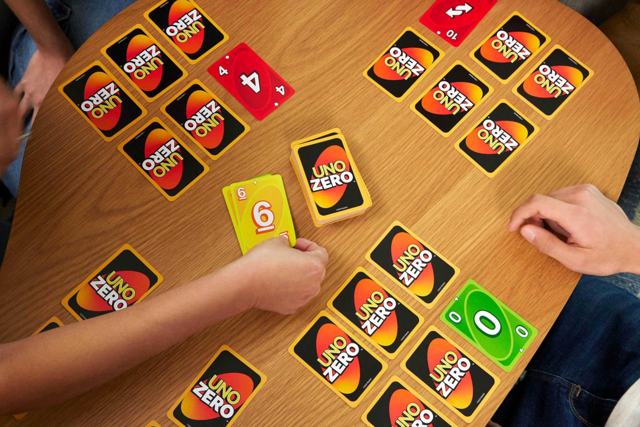 Mattel Games UNO Zero Card Game in Storage & Travel Tin 3