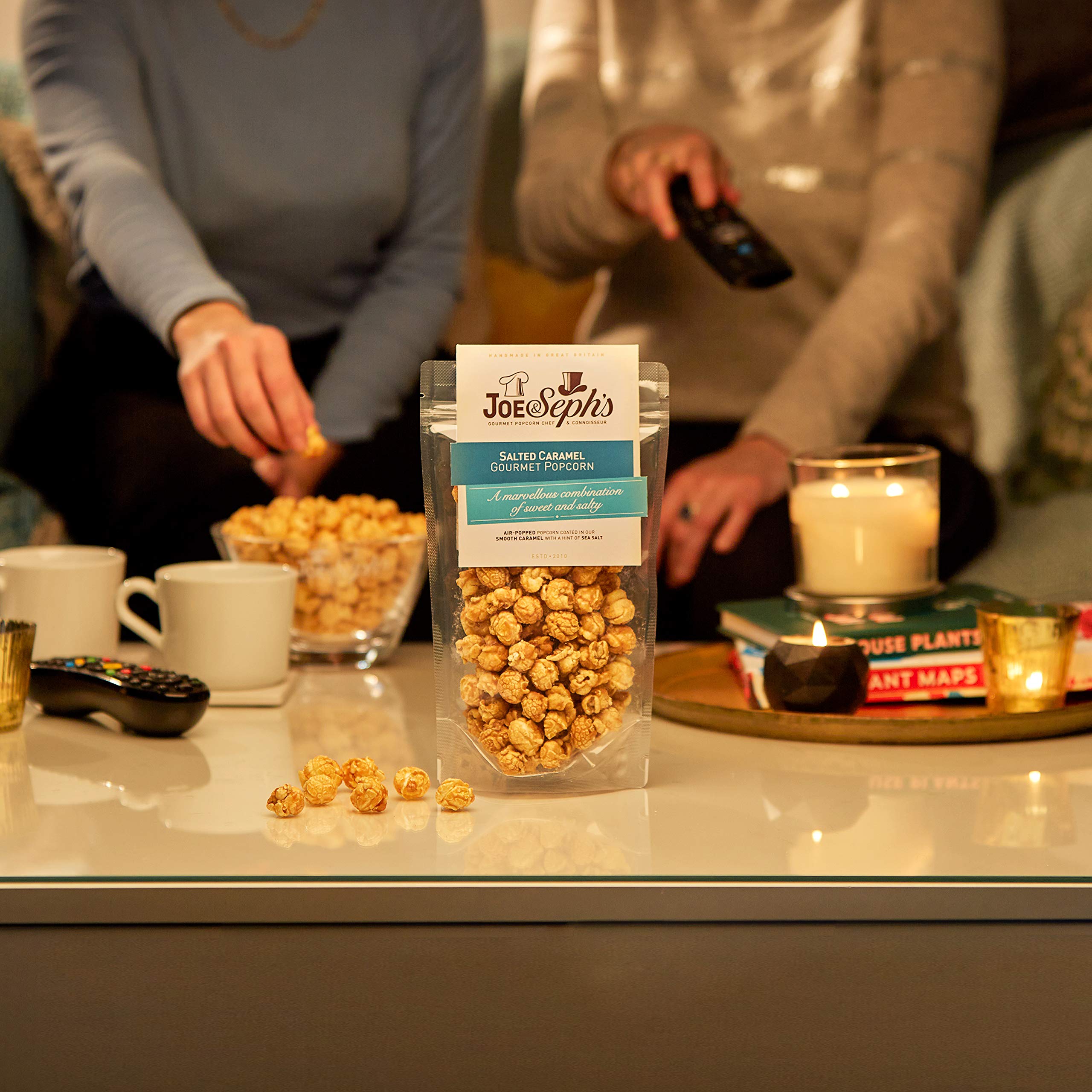 Joe & Seph's Night In Popcorn Gift Box - Salted Caramel & Chocolate Popcorn Treats 7