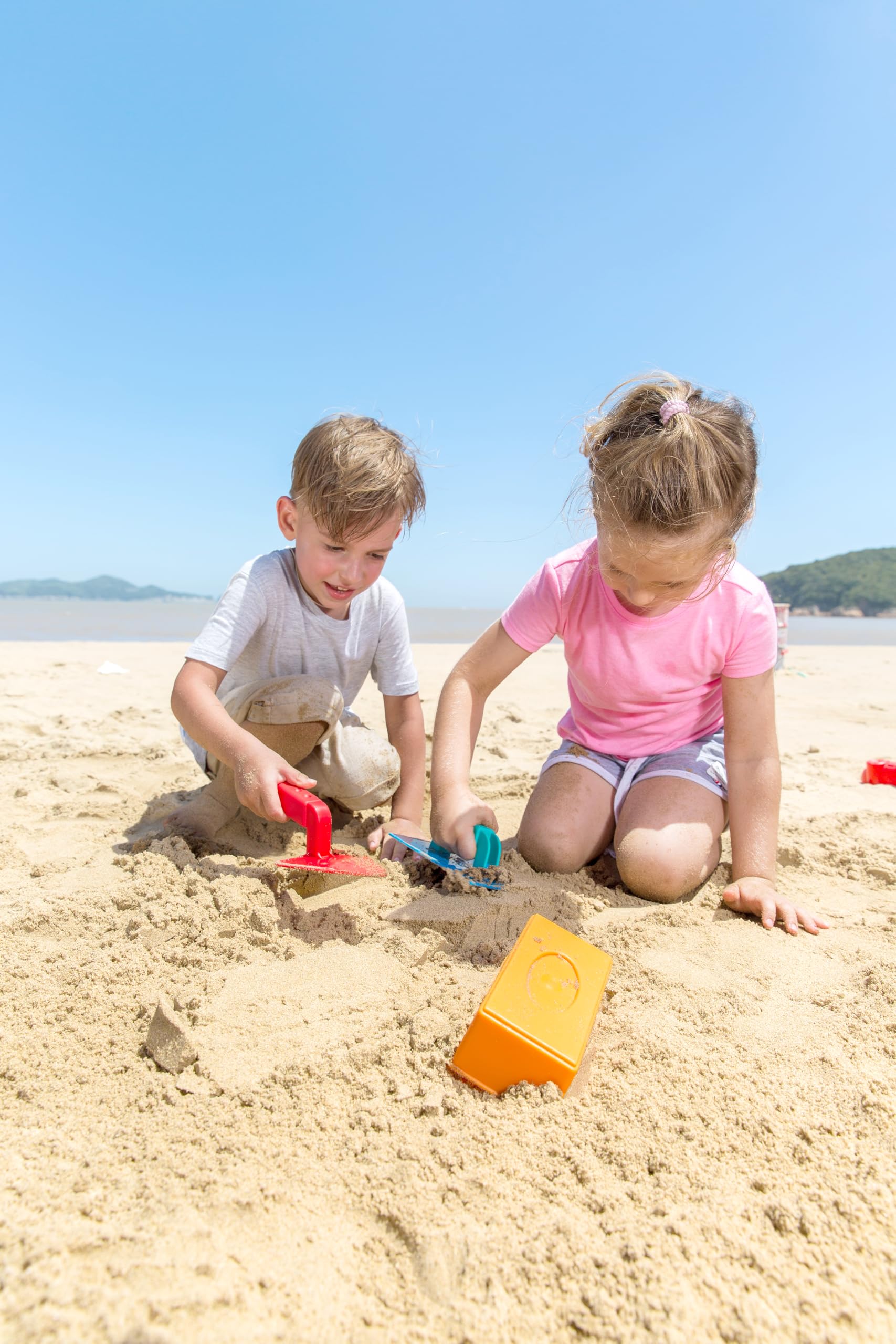 Hape Master Bricklayer Sand and Garden Toys - Multicolor Plastic | Ages 2-6