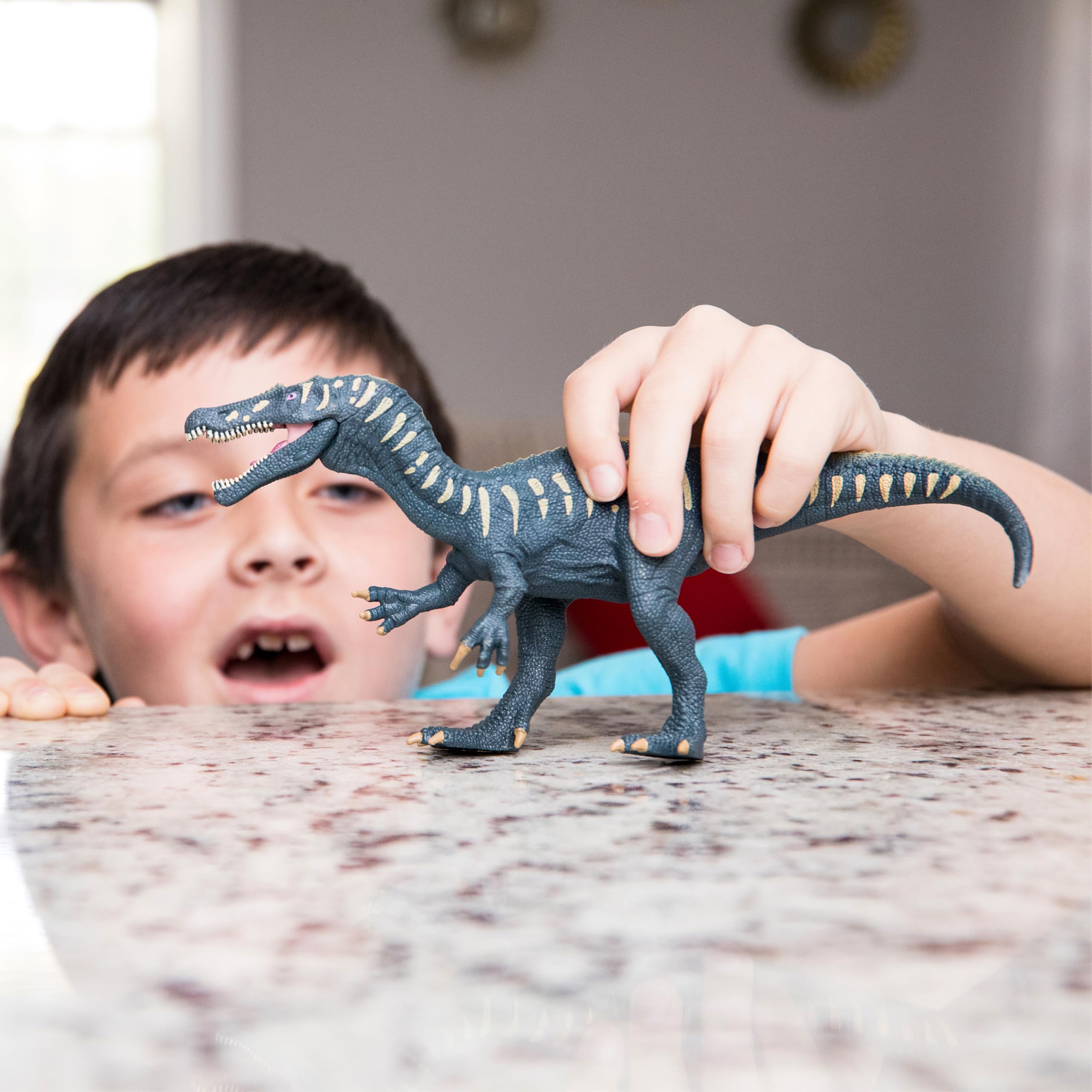 SCHLEICH Baryonyx Dinosaur Figurine - Movable Jaw, Realistic Details for Imaginative Play 8