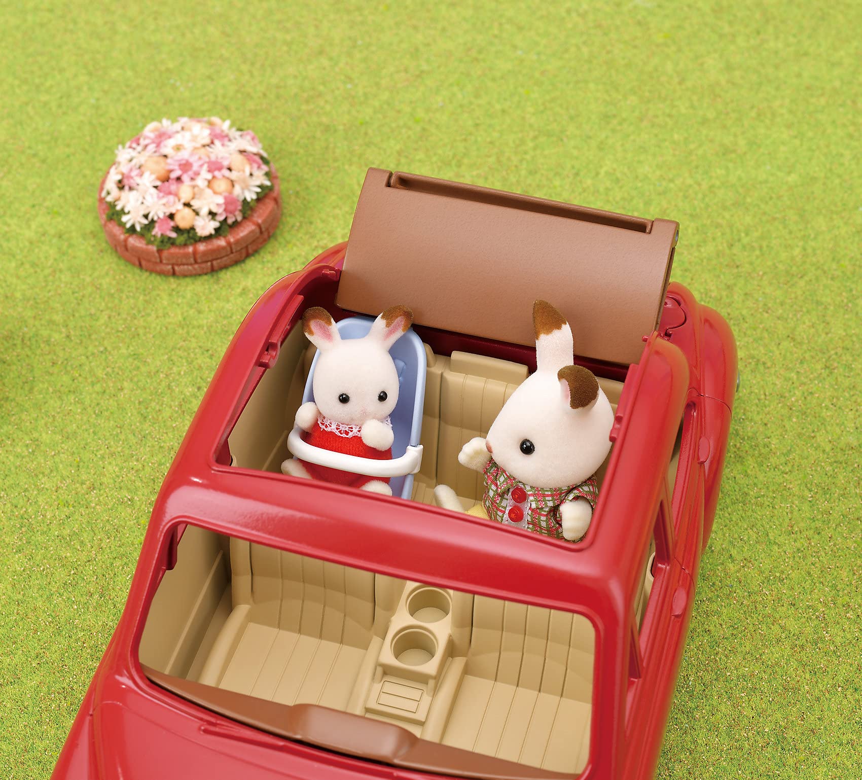 Sylvanian Families 5448 Family Cruising Car Vehicle Playset - Convertible Car with Removable Roof & Baby Buggy 11